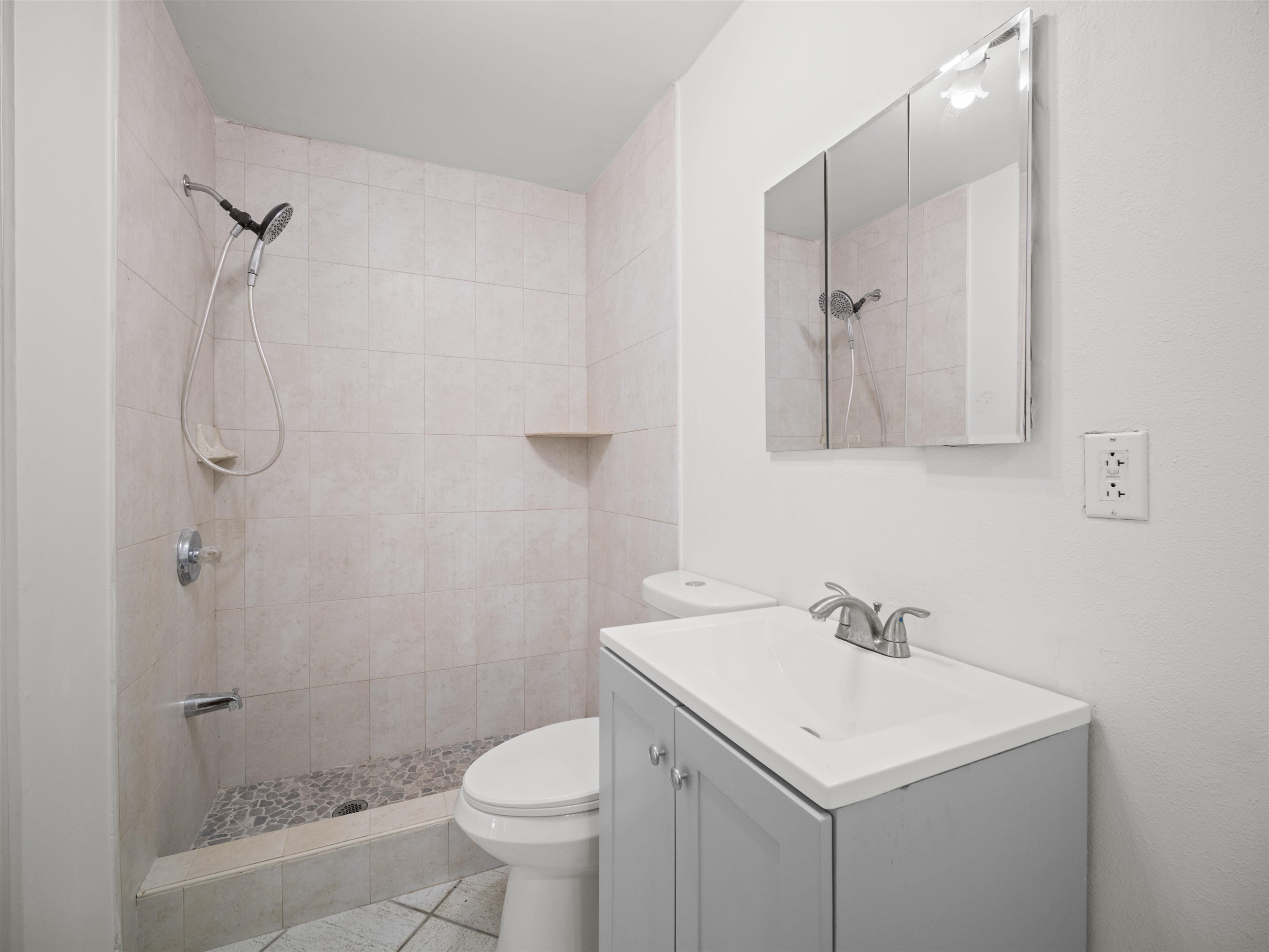 568  Kaiola St Kihei, Kihei home - photo 45 of 49