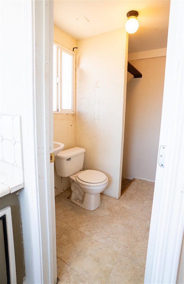 570  Linekona Pl , Wailuku home - photo 17 of 23