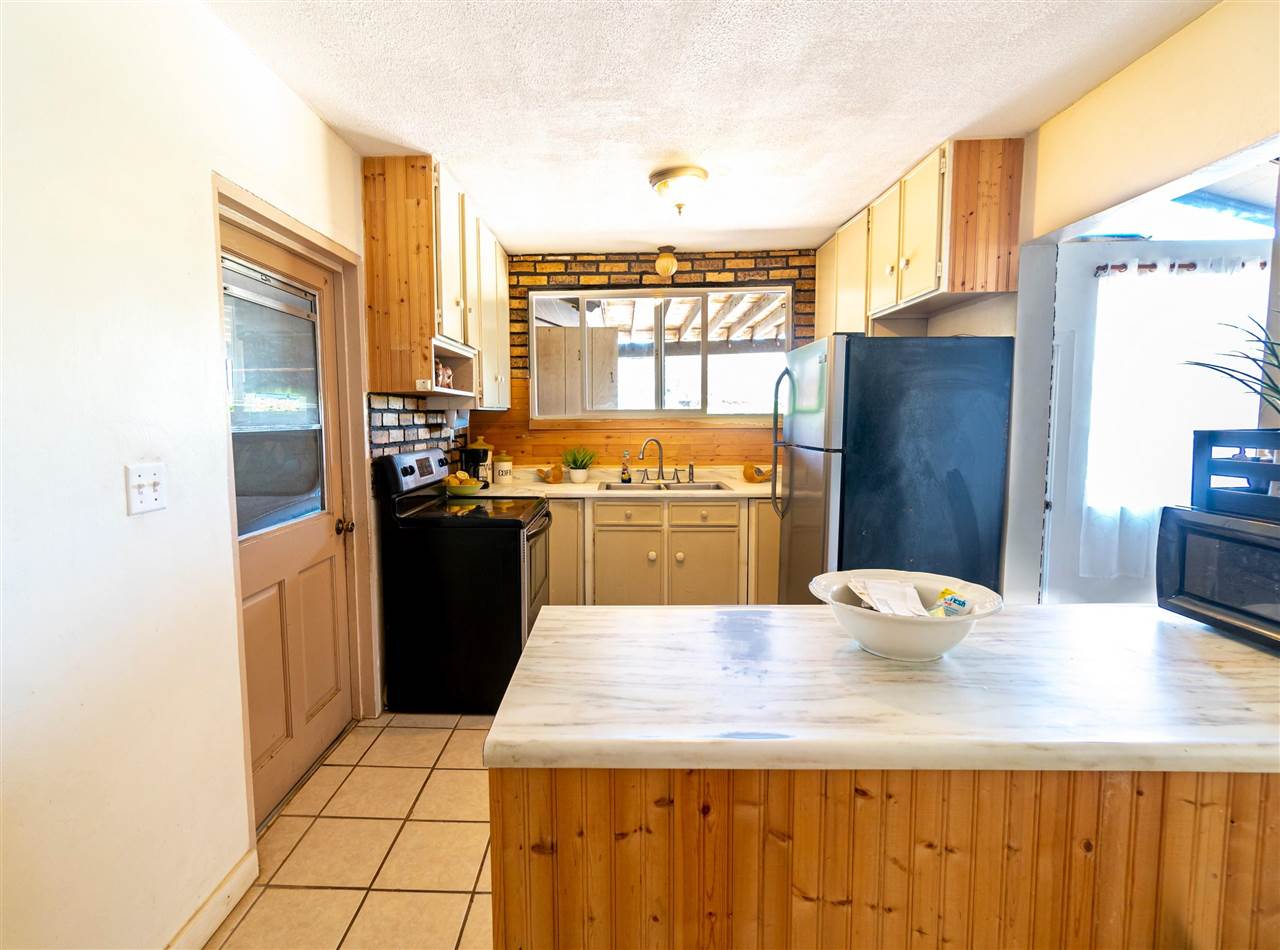 570  Linekona Pl , Wailuku home - photo 9 of 23