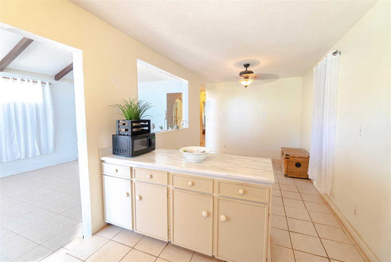 570  Linekona Pl , Wailuku home - photo 10 of 23