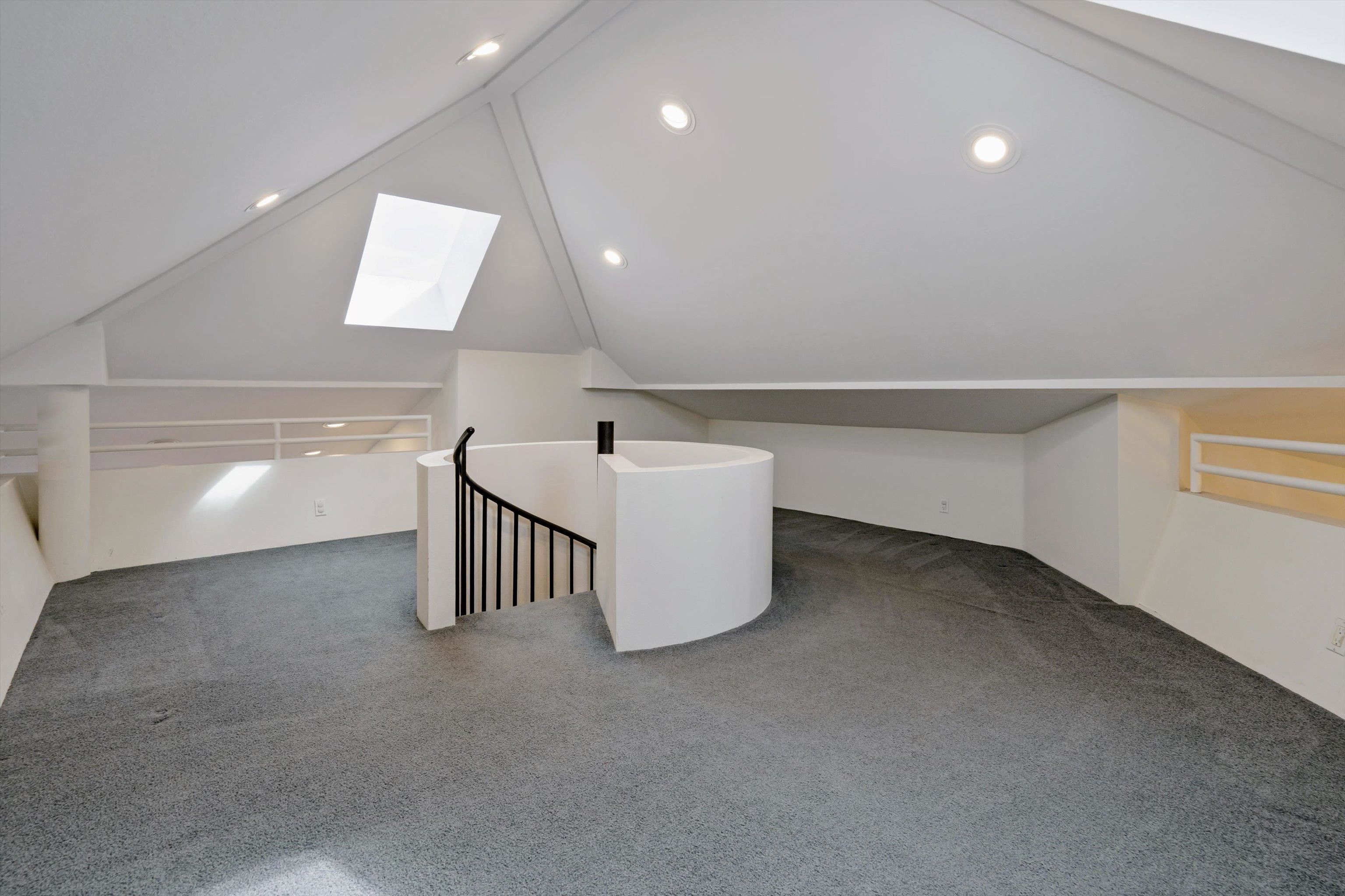 571  Alu Rd Wailuku Heights, Wailuku home - photo 20 of 50