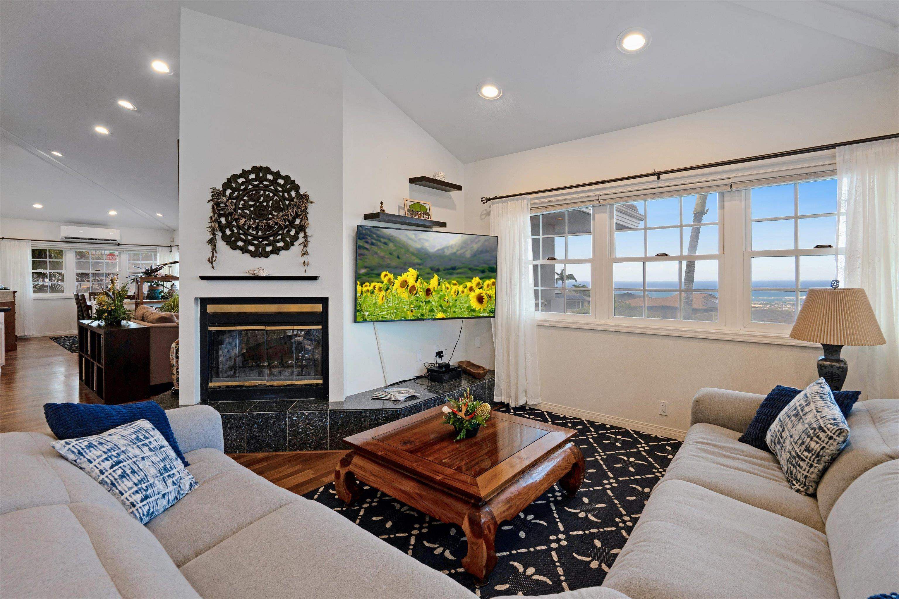 571  Alu Rd Wailuku Heights, Wailuku home - photo 8 of 50