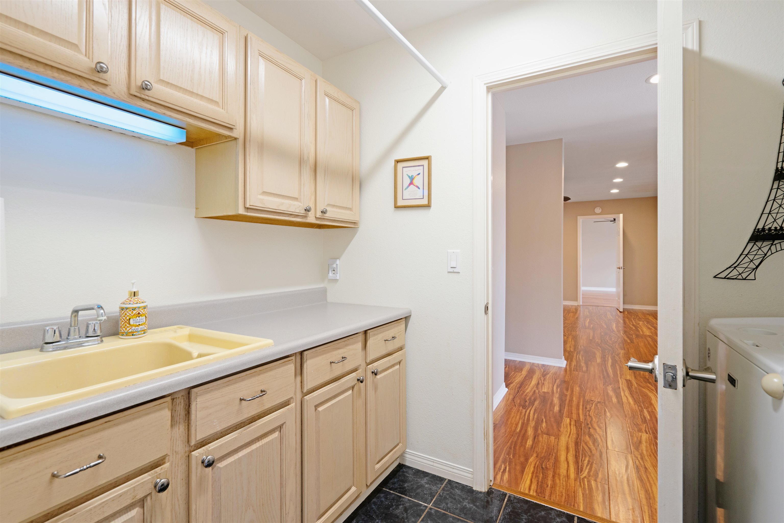 571  Alu Rd Wailuku Heights, Wailuku home - photo 40 of 50