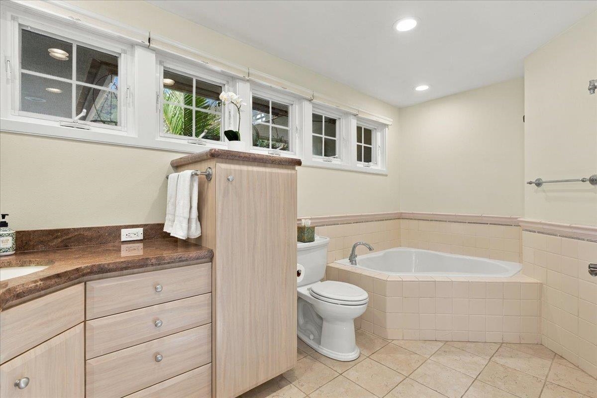 571  Alu Rd Wailuku, Wailuku home - photo 20 of 49