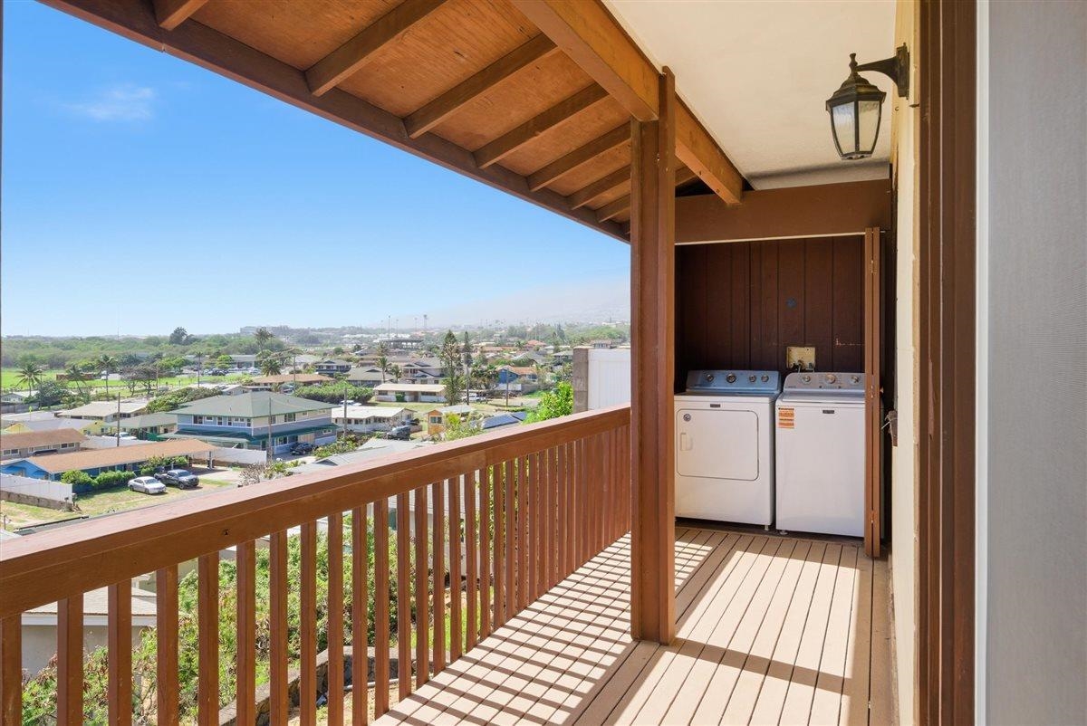 572  Liholiho St , Wailuku home - photo 19 of 44