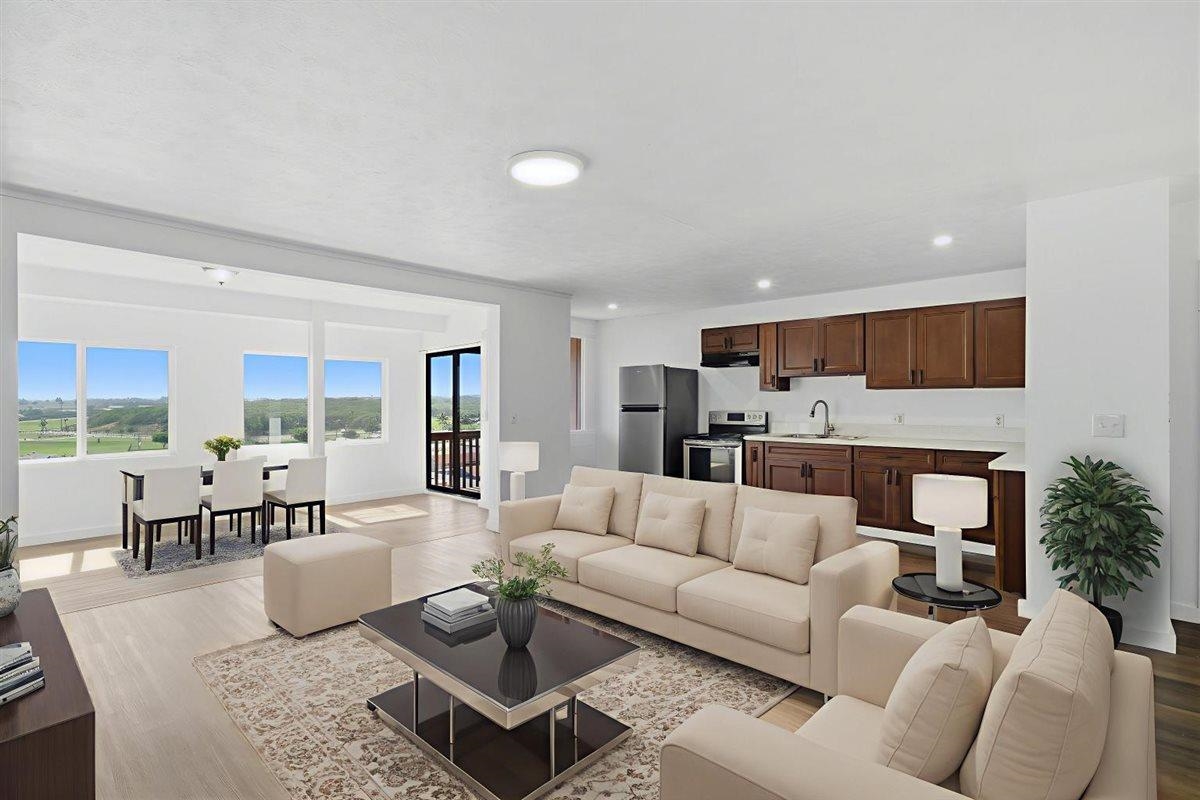 572  Liholiho St , Wailuku home - photo 7 of 44