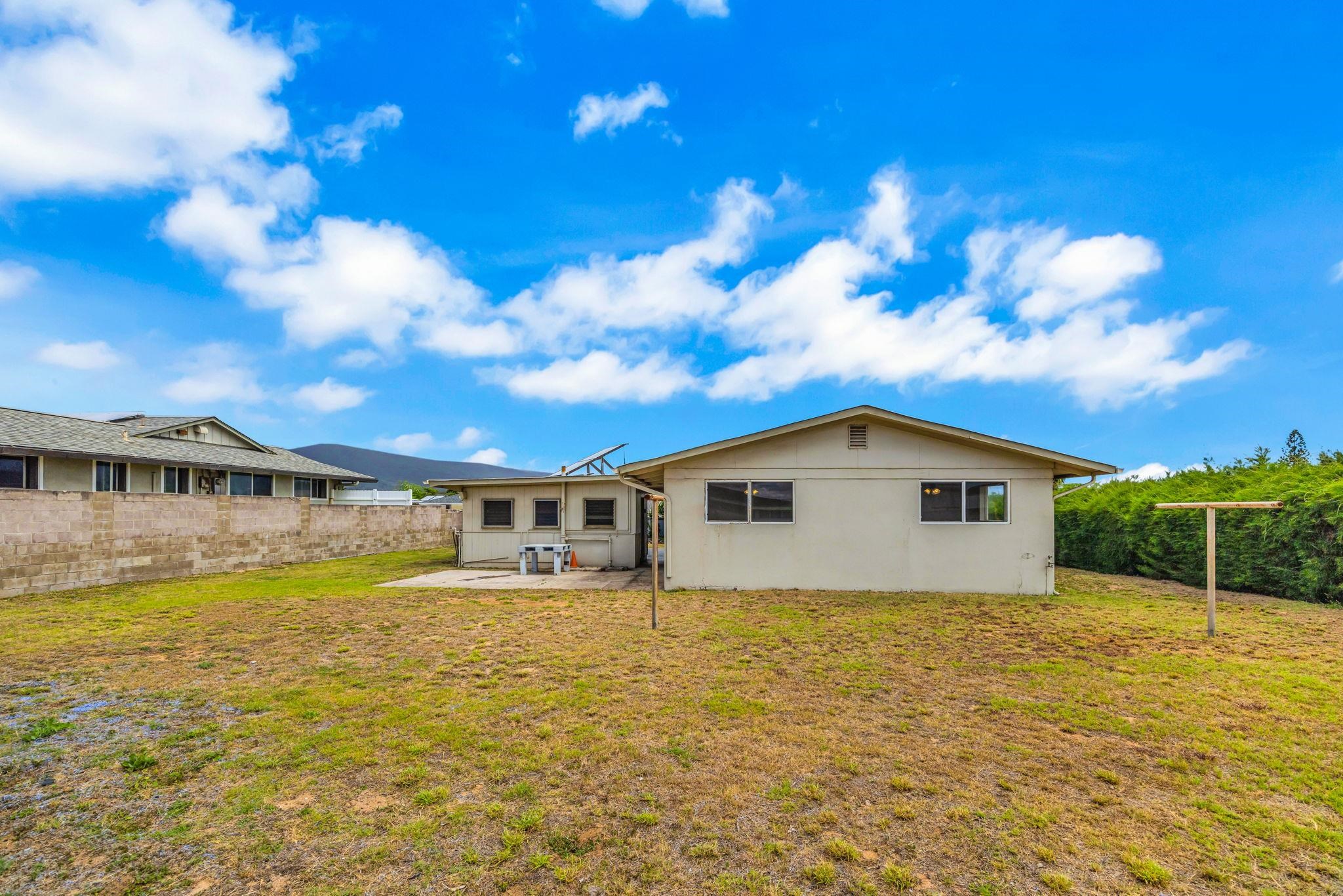 572  Pio Dr , Kahului home - photo 39 of 46