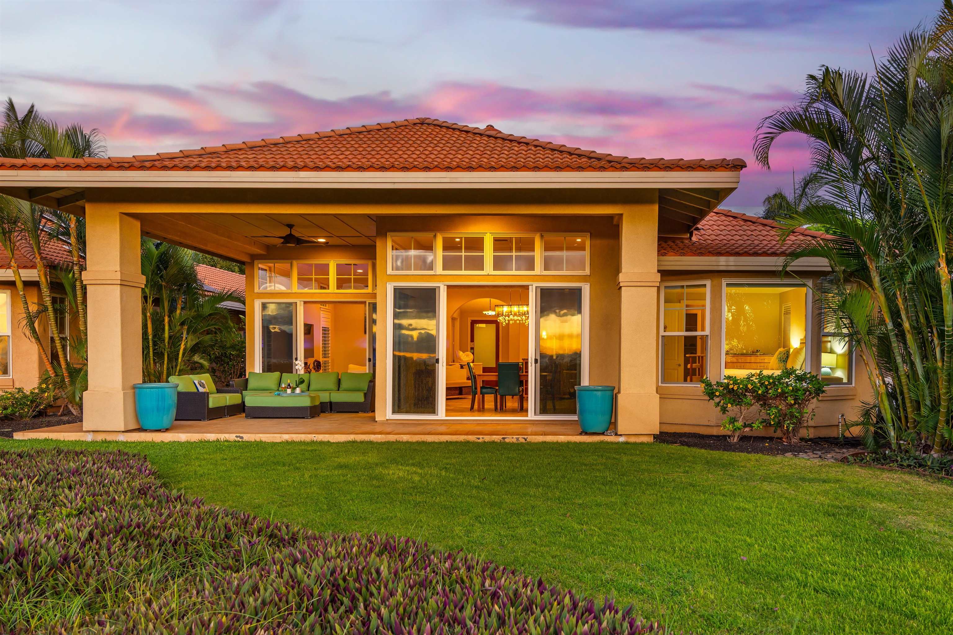 573  Halelea St Hokulani Golf Villas, Kihei home - photo 2 of 29