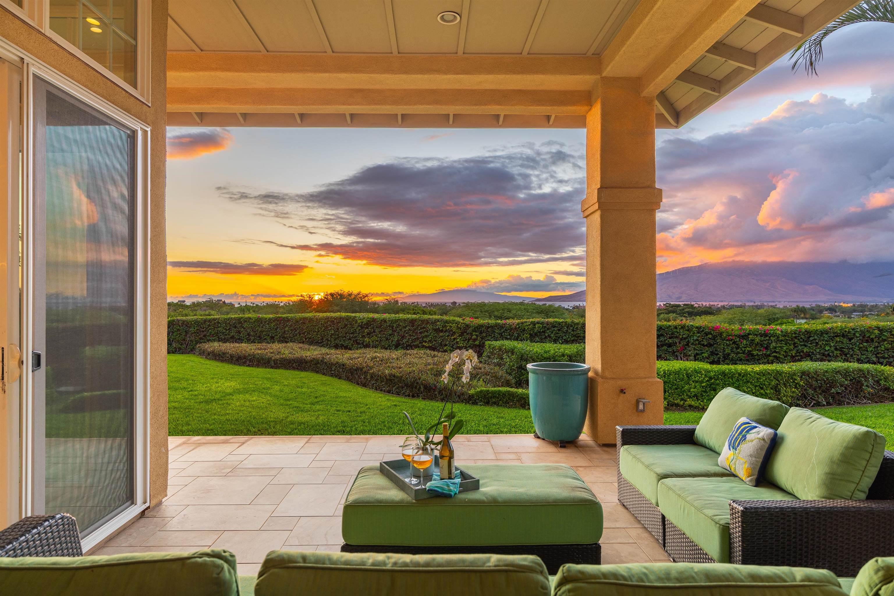 573  Halelea St Hokulani Golf Villas, Kihei home - photo 15 of 29