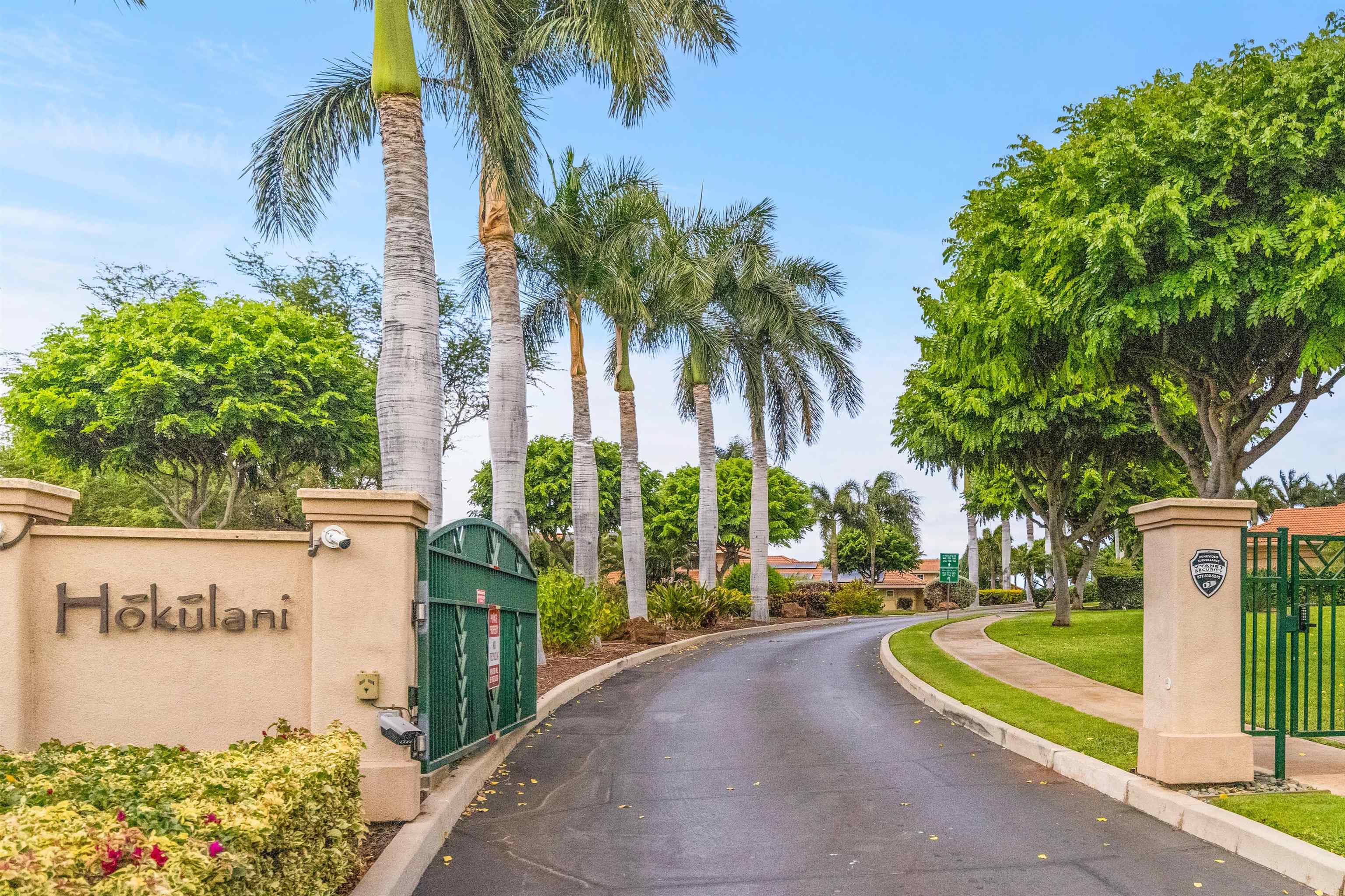 573  Halelea St Hokulani Golf Villas, Kihei home - photo 3 of 29