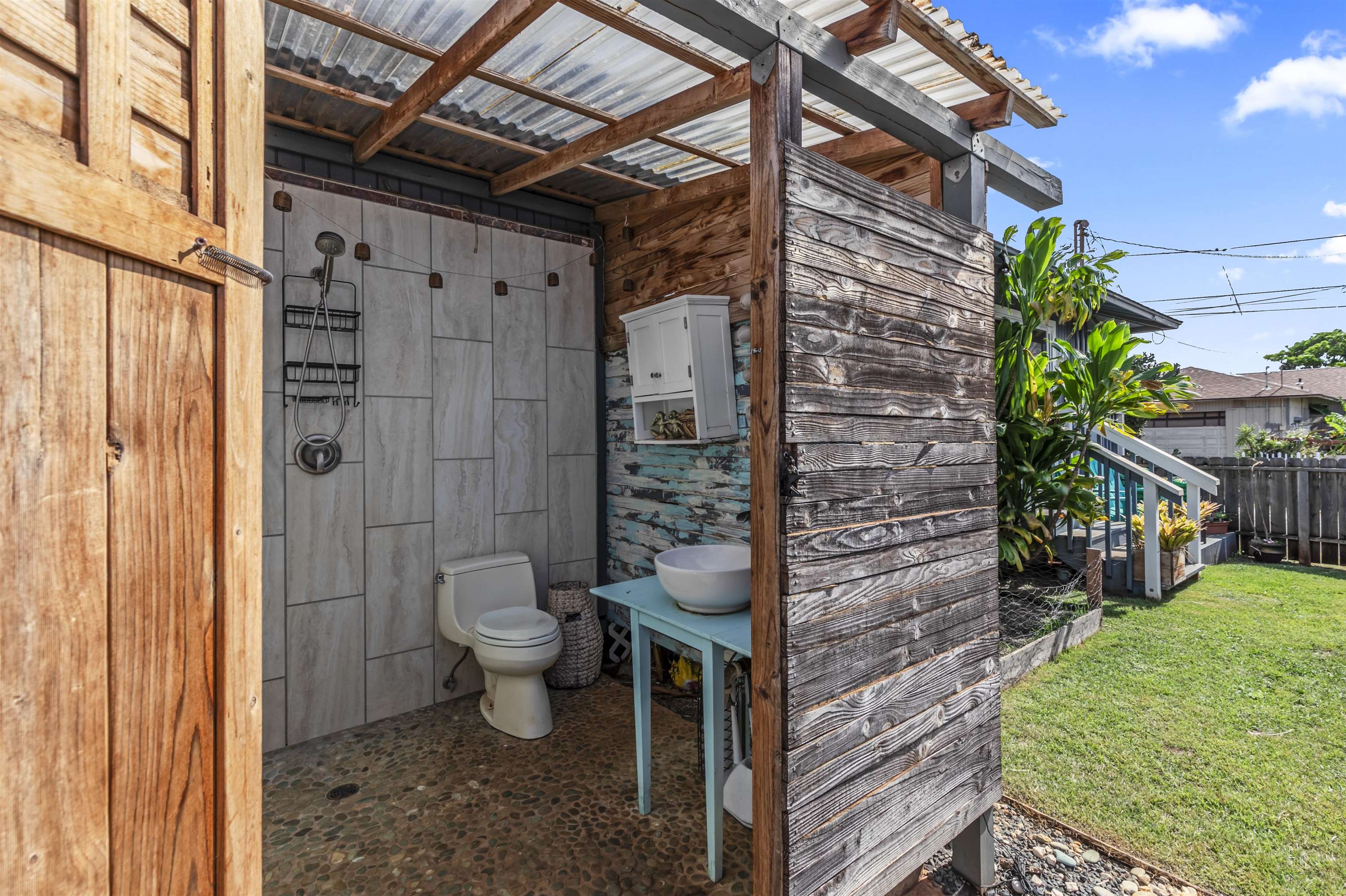 573  Pili Loko St , Spreckelsville/Paia/Kuau home - photo 24 of 36