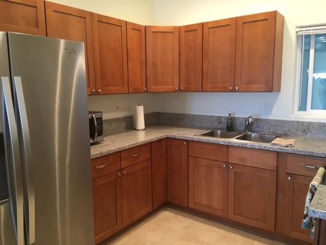 578  Onehee St Across From Regional Park, Kahului home - photo 2 of 5