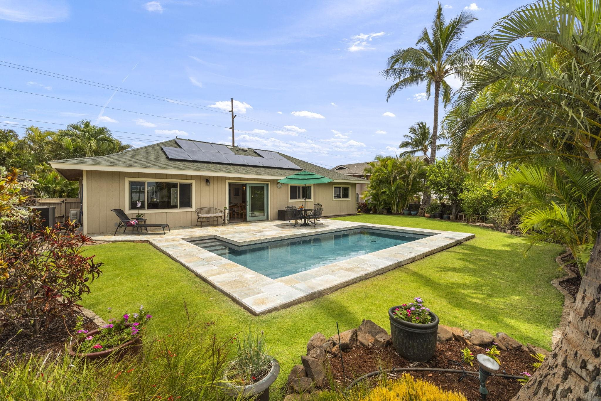 580  Kaiola St , Kihei home - photo 6 of 40