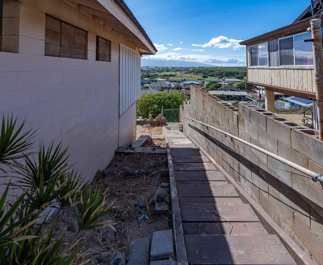 582  Liholiho St , Wailuku home - photo 46 of 50