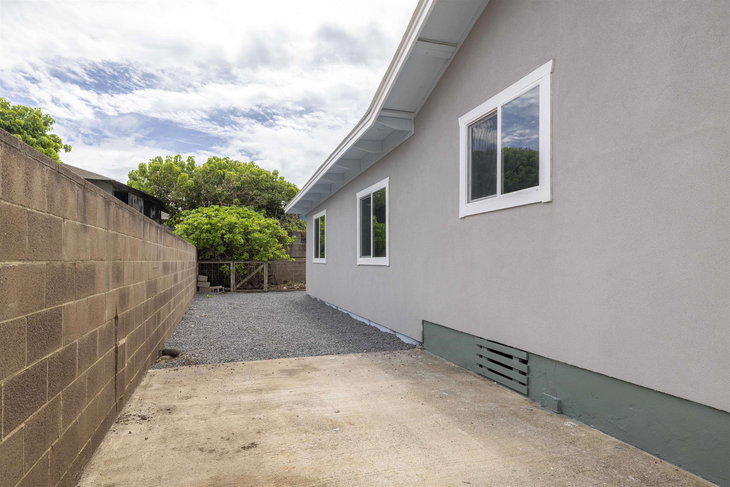 585  Linekona Pl , Wailuku home - photo 30 of 35