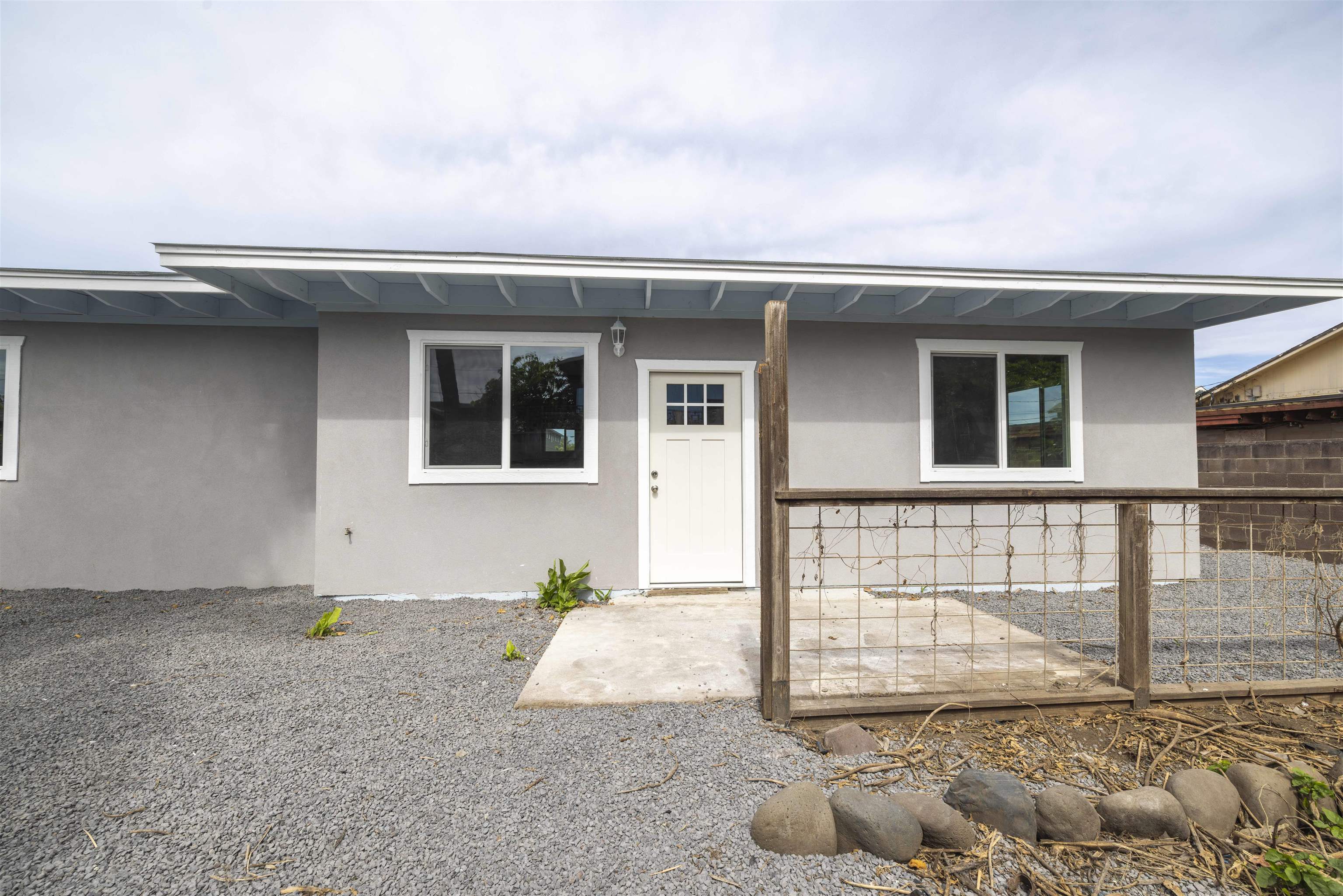 585  Linekona Pl , Wailuku home - photo 5 of 35