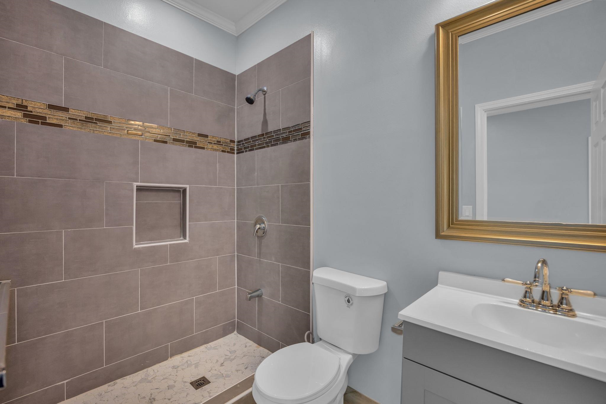 585  Linekona Pl , Wailuku home - photo 41 of 50