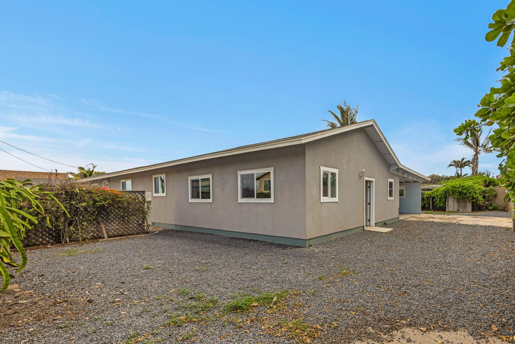 585  Linekona Pl , Wailuku home - photo 10 of 50