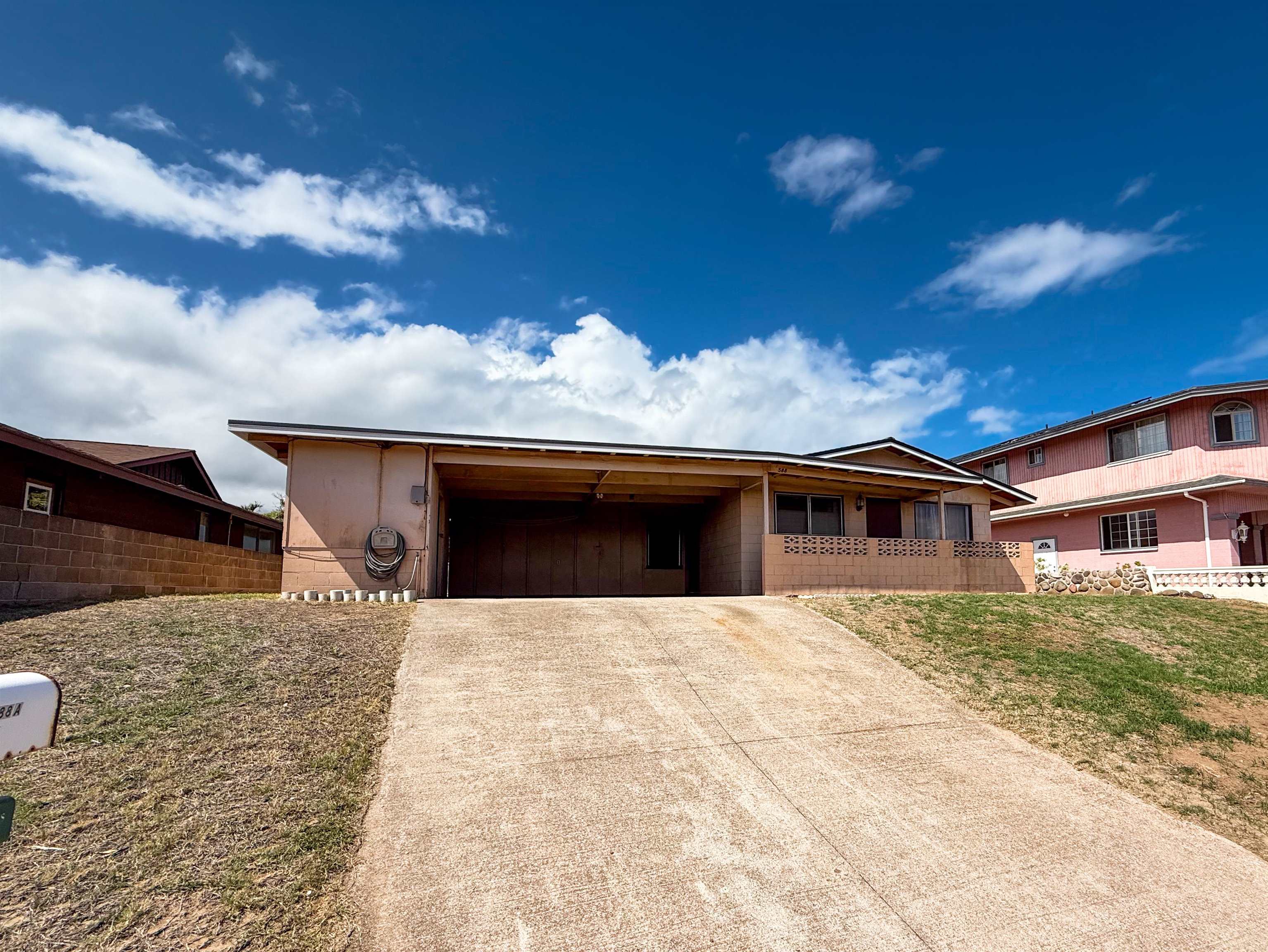588 Pohaku St , Kahului, Hi 96732