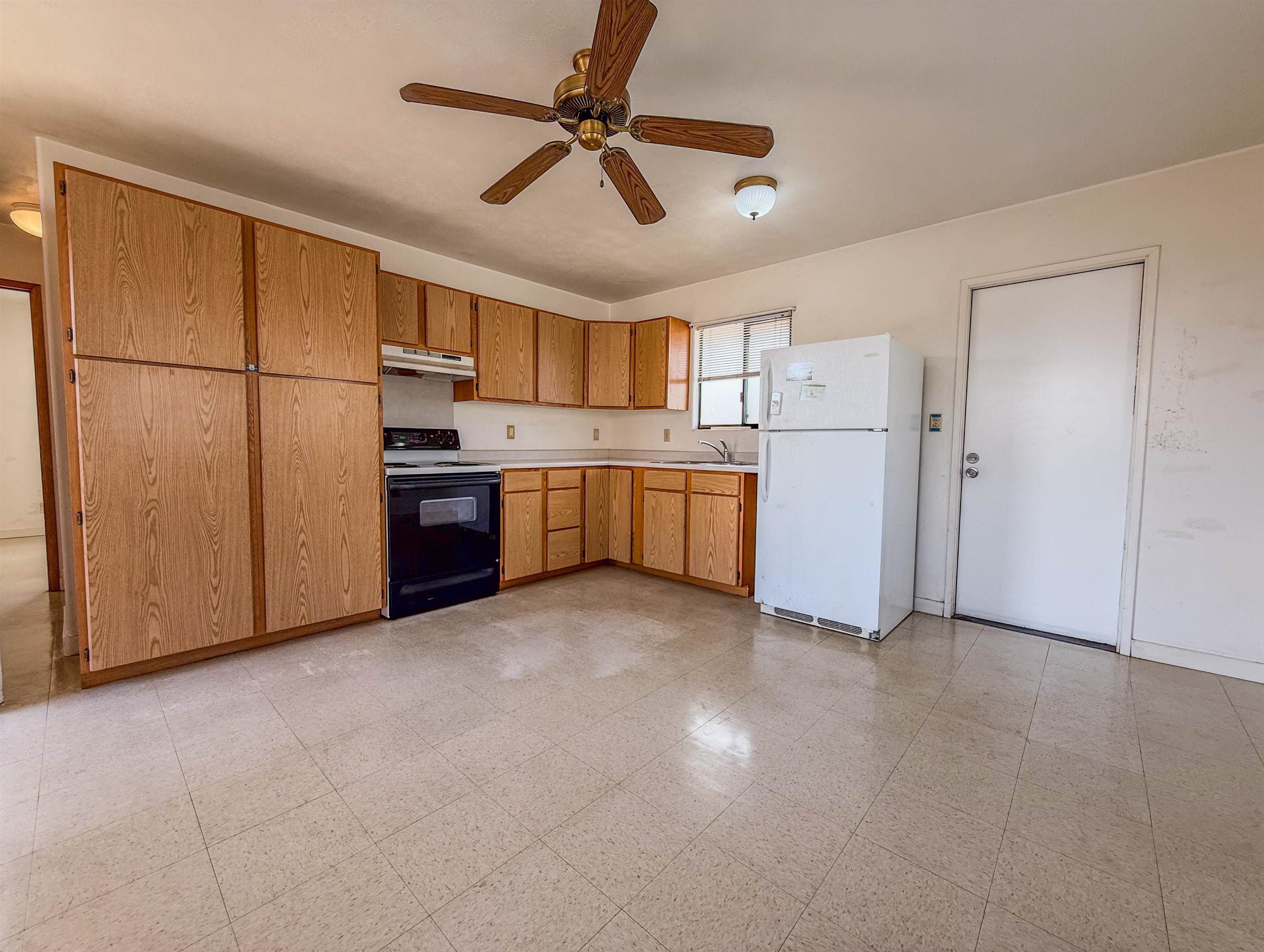 588  Pohaku St , Kahului home - photo 27 of 31