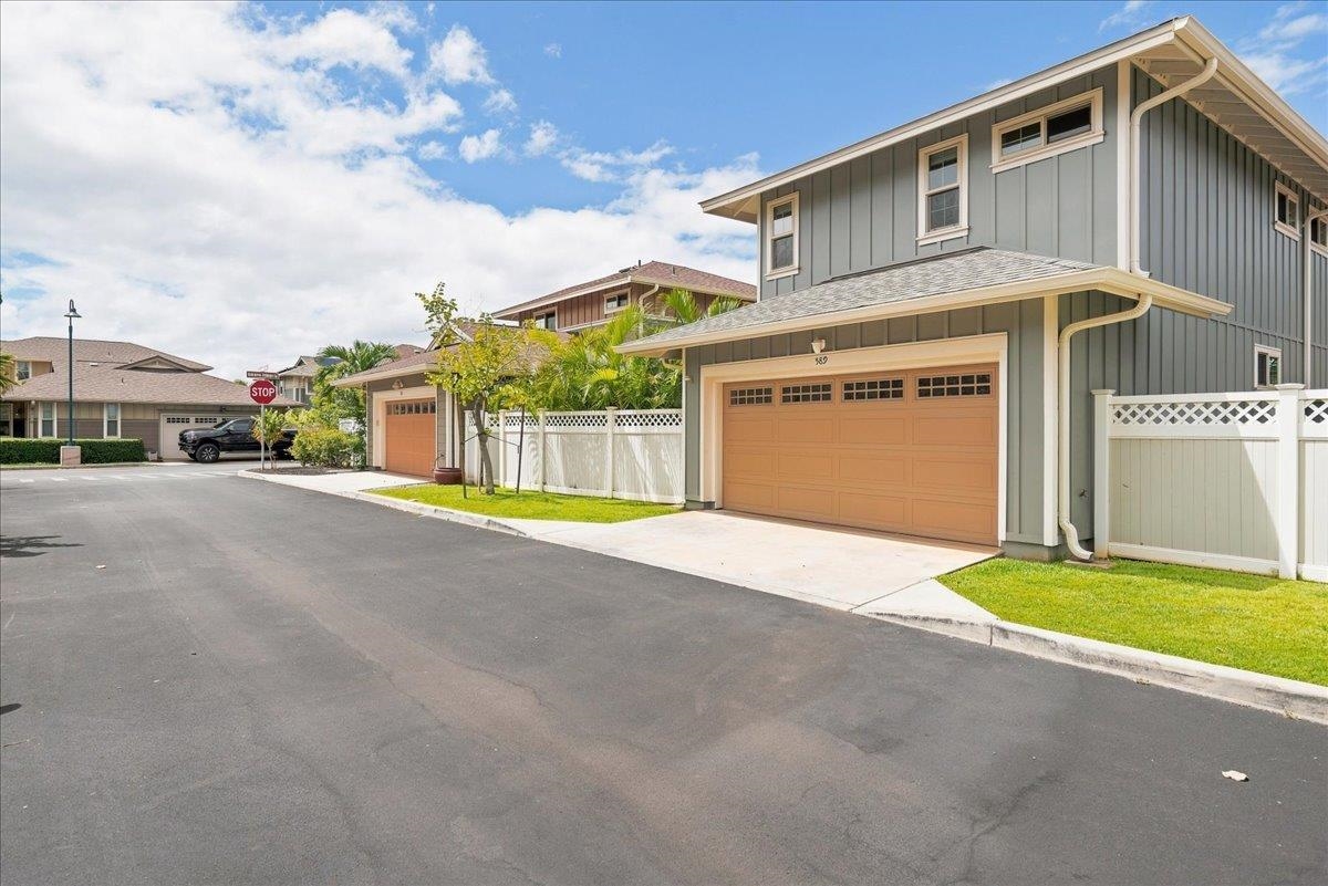 589  Hoe Kawele Ln Baby Beach, Lahaina home - photo 35 of 38
