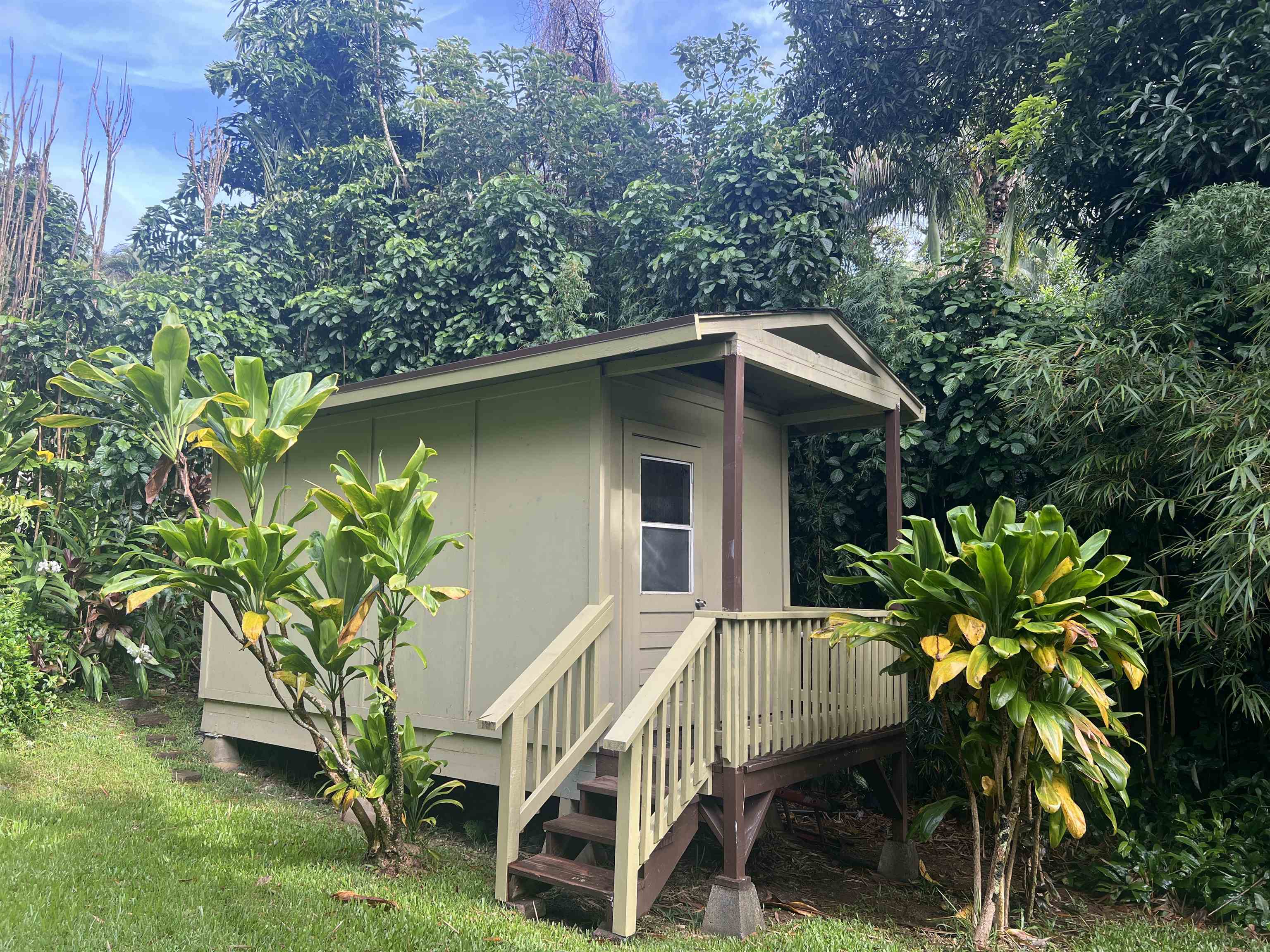 590  Kaiapa Pl , Haiku home - photo 41 of 47