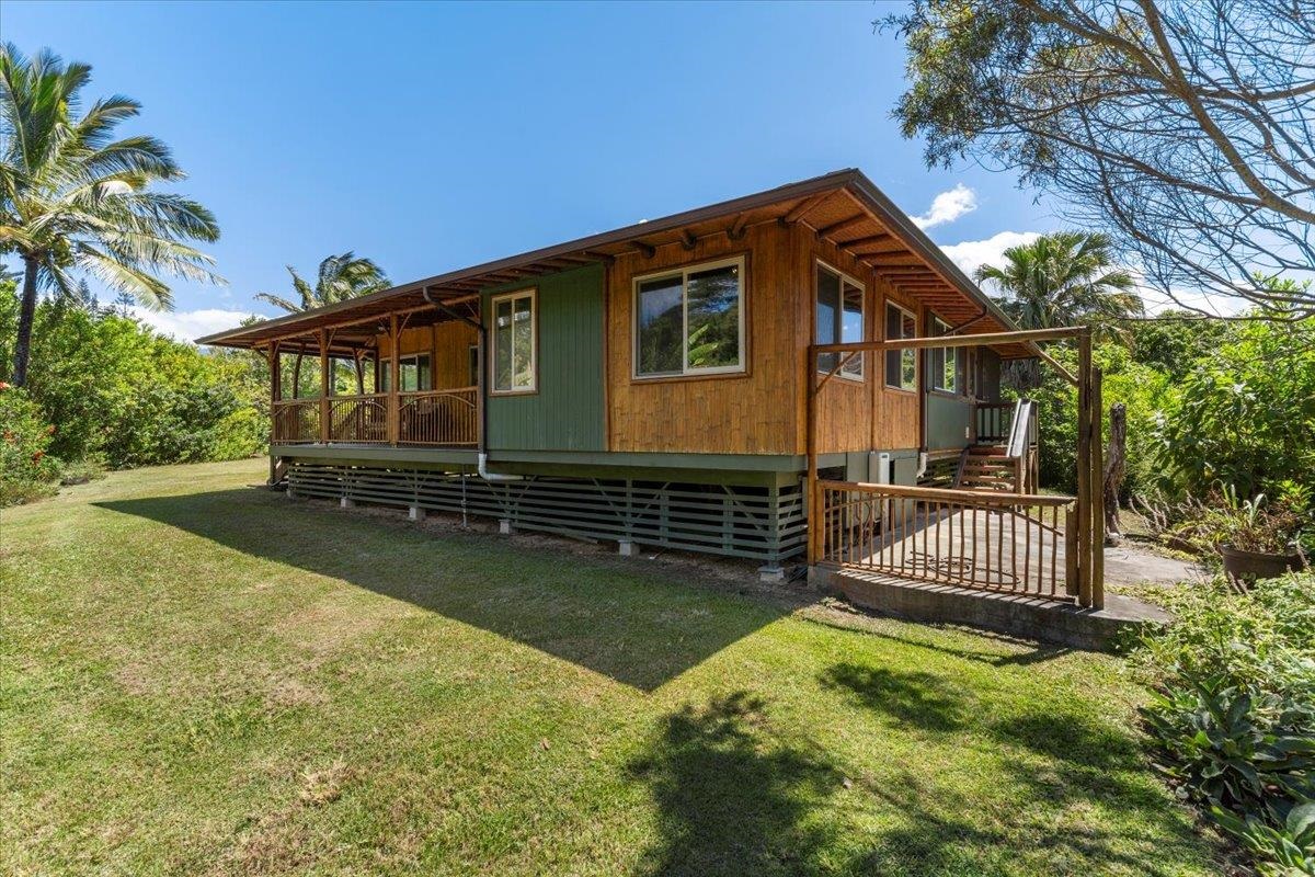 590  Kuiaha Rd , Haiku home - photo 11 of 42