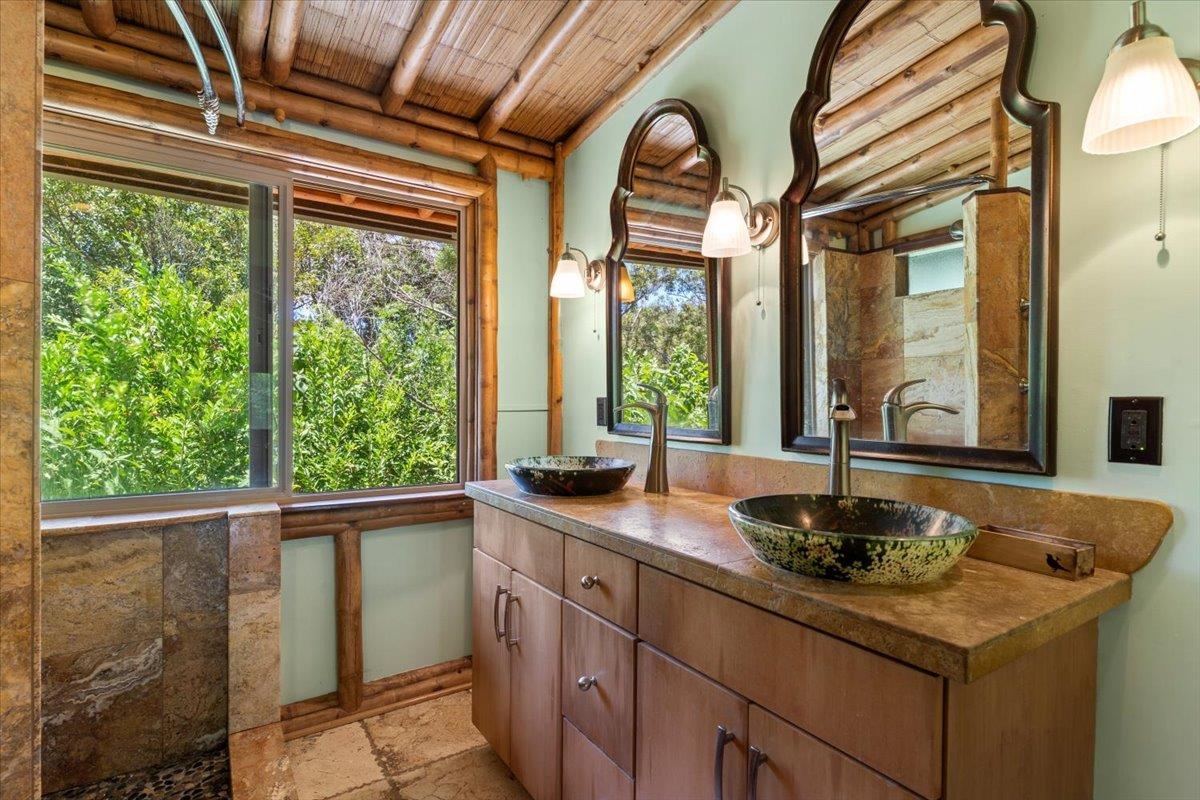 590  Kuiaha Rd , Haiku home - photo 21 of 42