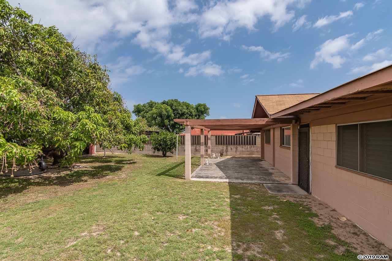 592  Kamehameha Ave Kahului, Kahului home - photo 3 of 26