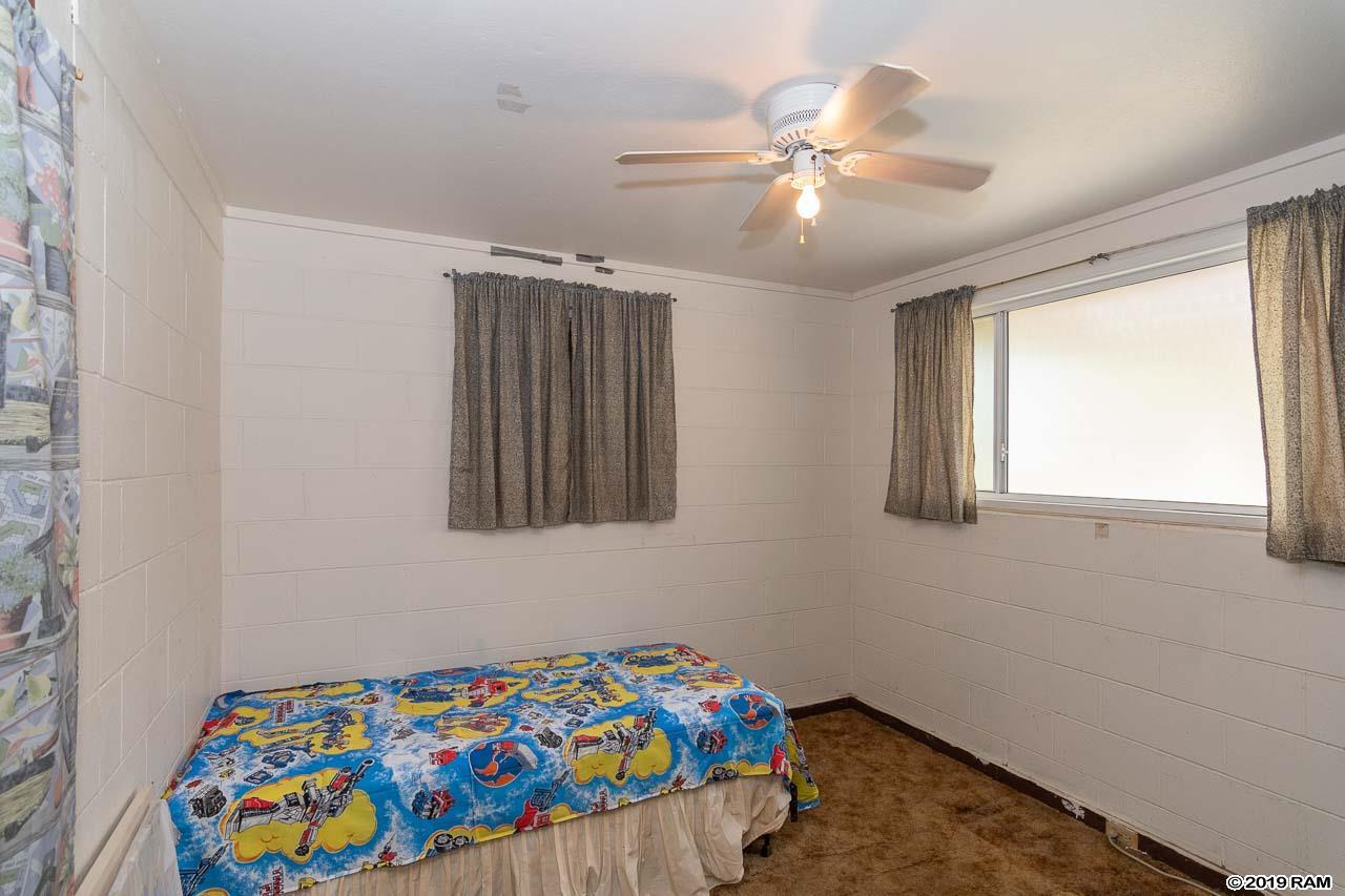592  Kamehameha Ave Kahului, Kahului home - photo 22 of 26