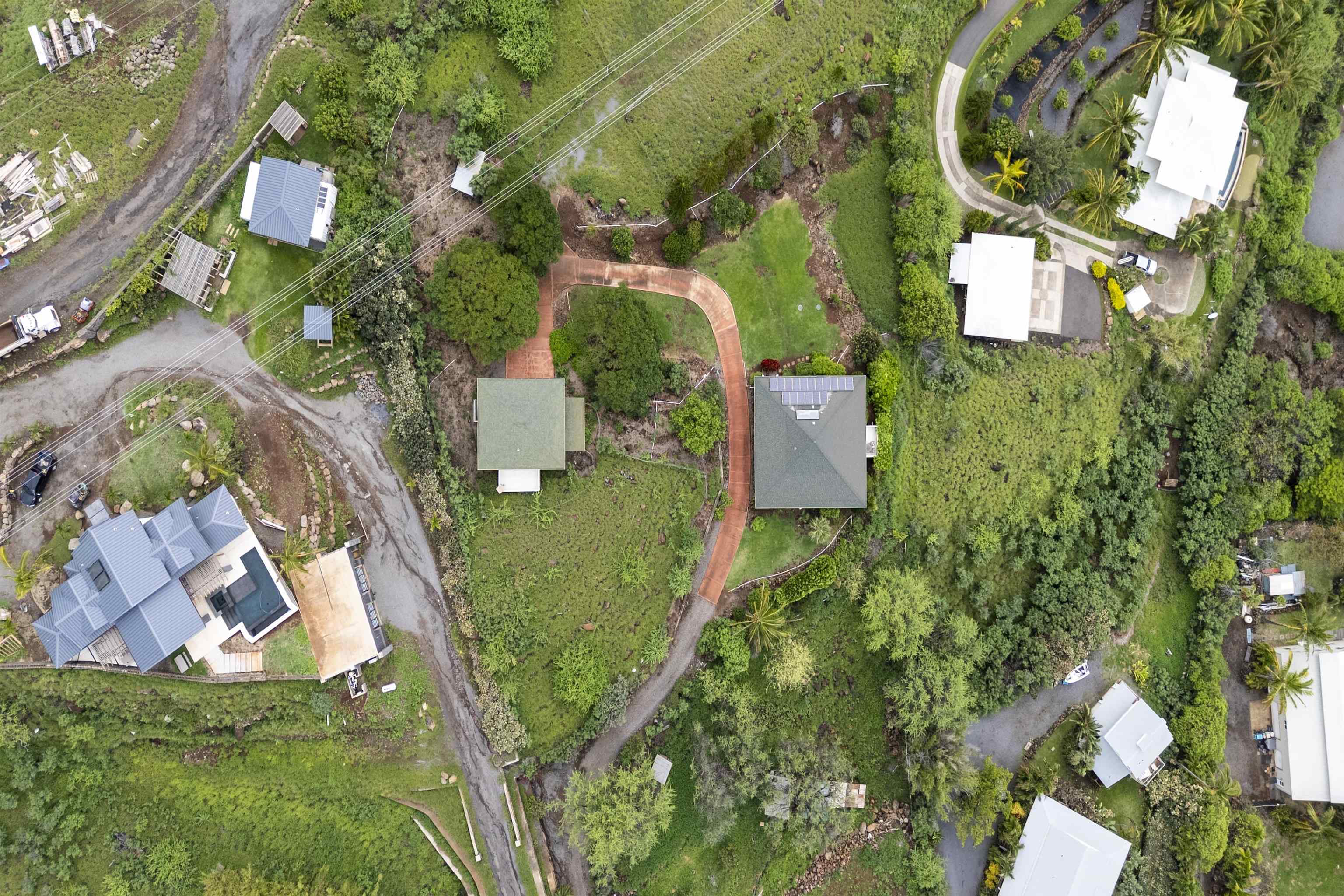 60  Huapala Pl Manalua Nui, Lahaina home - photo 3 of 50