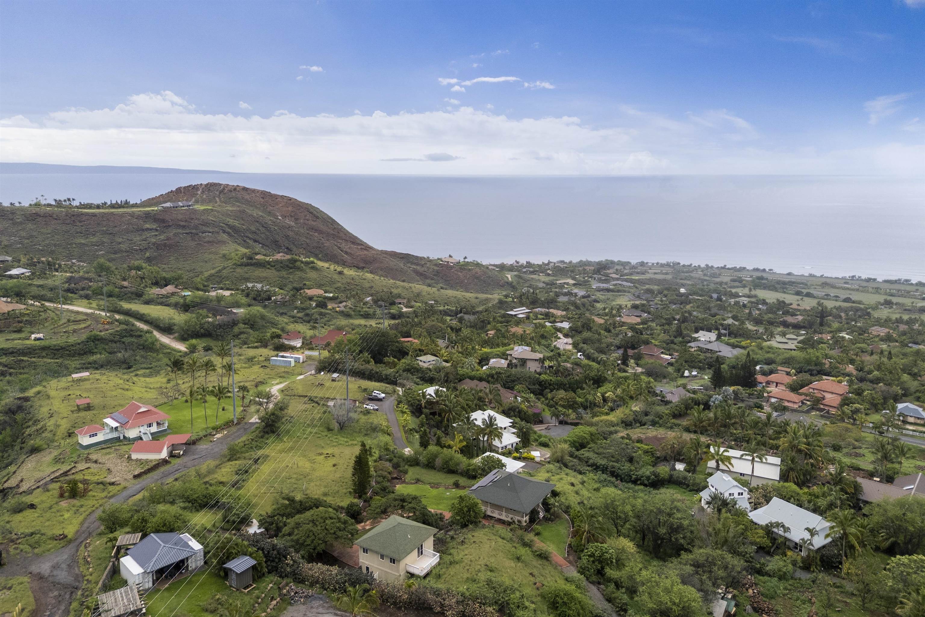 60  Huapala Pl Manalua Nui, Lahaina home - photo 5 of 50