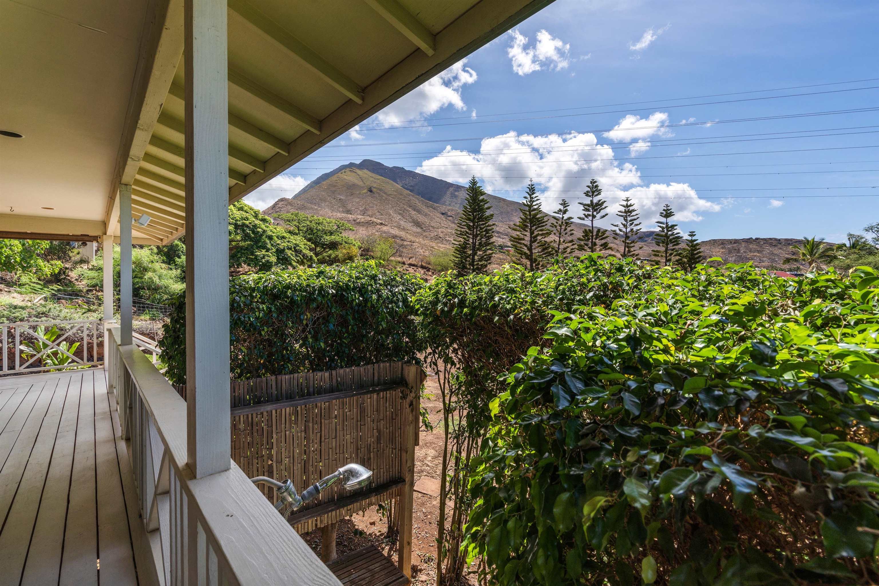60  Huapala Pl Launiupoko, Lahaina home - photo 15 of 50