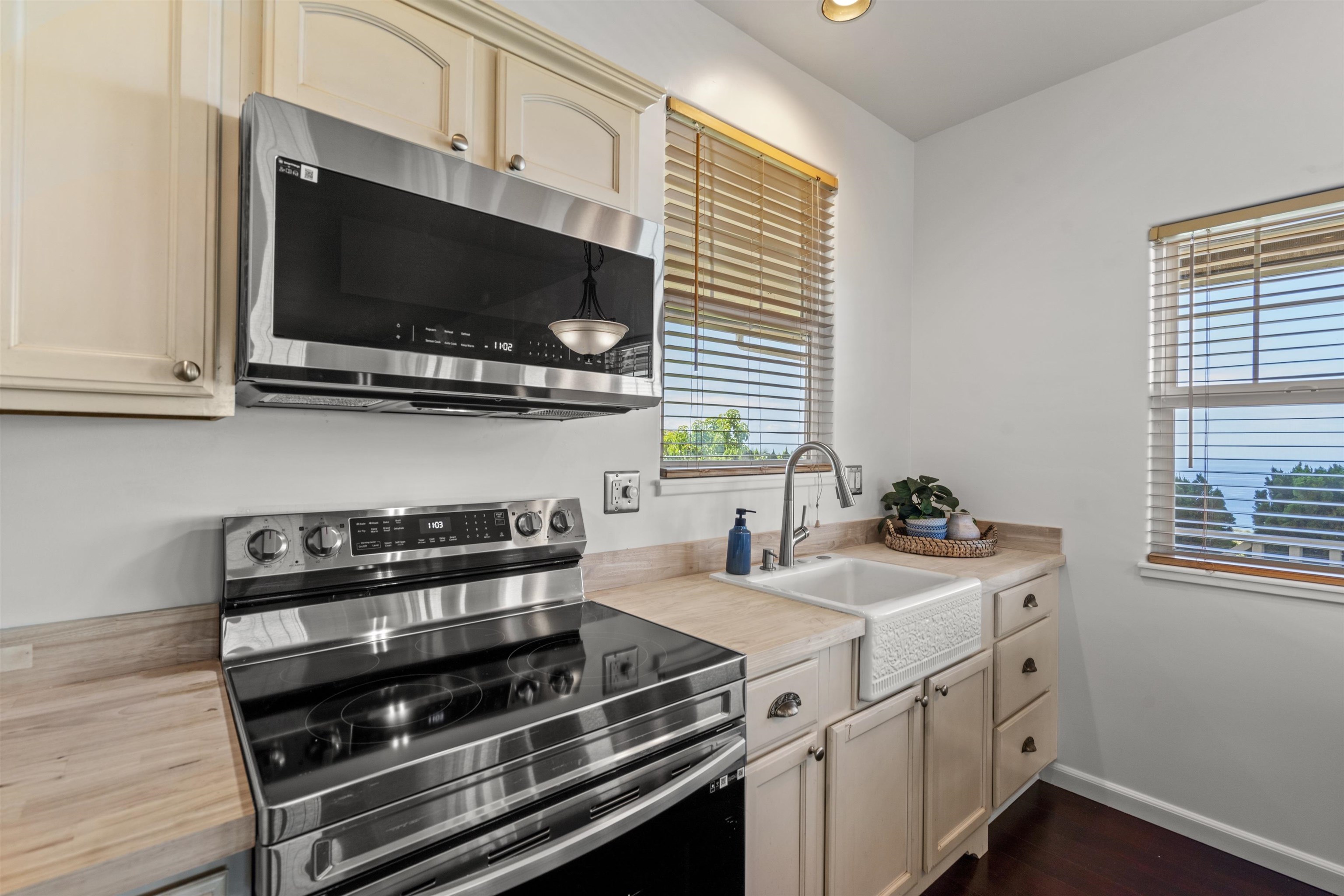 60  Huapala Pl Launiupoko, Lahaina home - photo 21 of 50