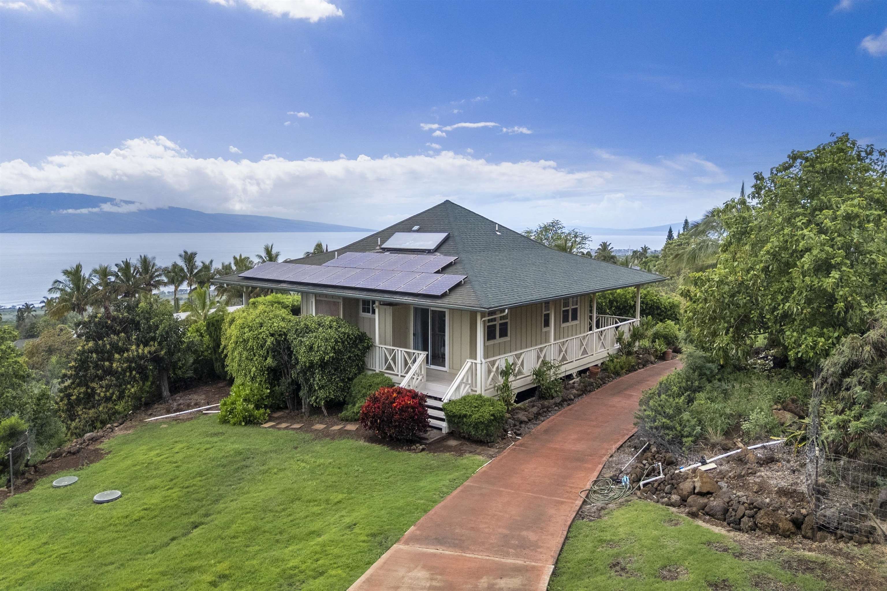 60  Huapala Pl Launiupoko, Lahaina home - photo 5 of 50