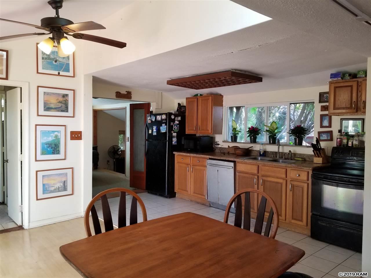600  Kailana St , Wailuku home - photo 18 of 29