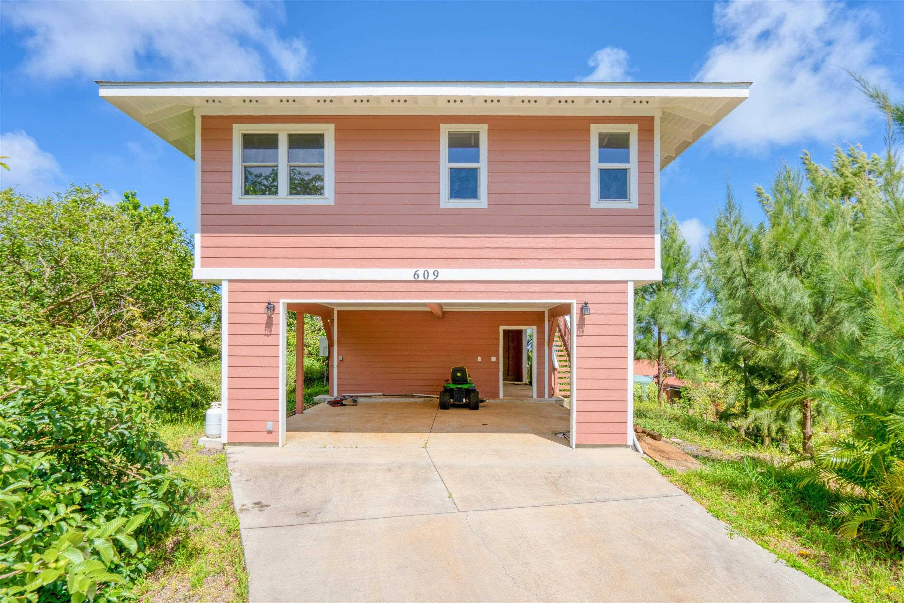 605  Kaupakalua Rd , Haiku home - photo 3 of 44