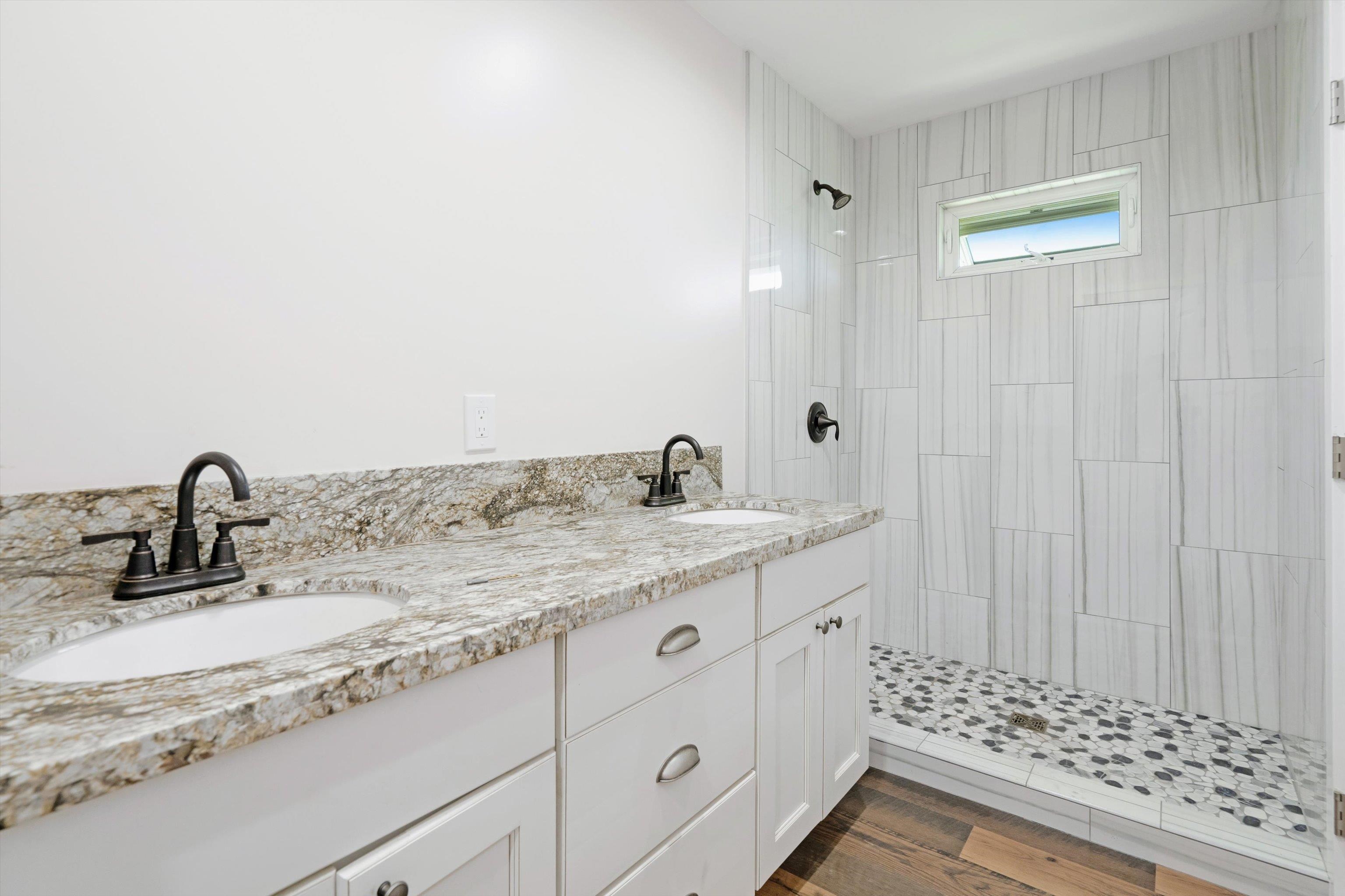 605  Kaupakalua Rd , Haiku home - photo 22 of 44