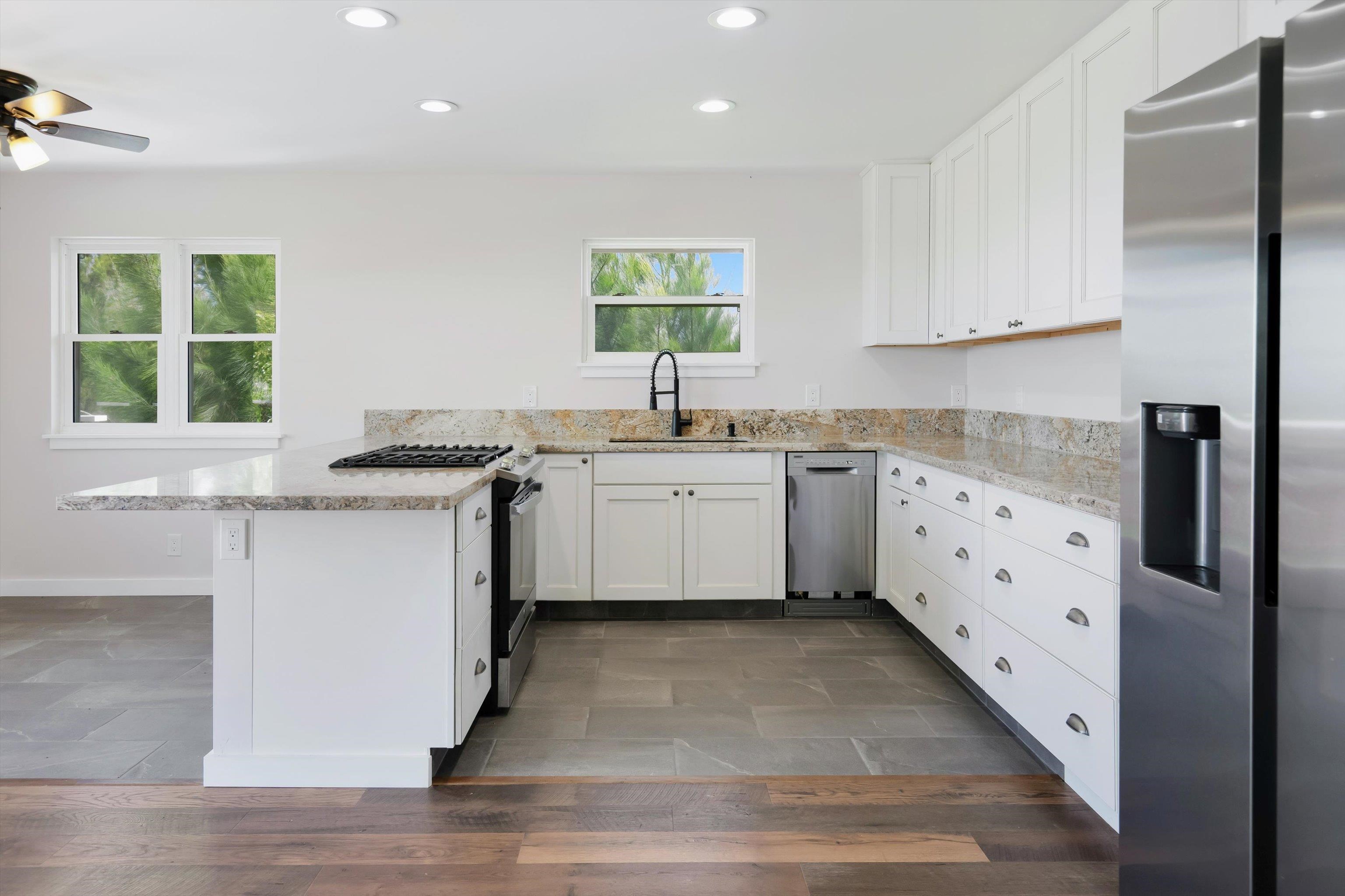 605  Kaupakalua Rd , Haiku home - photo 6 of 44