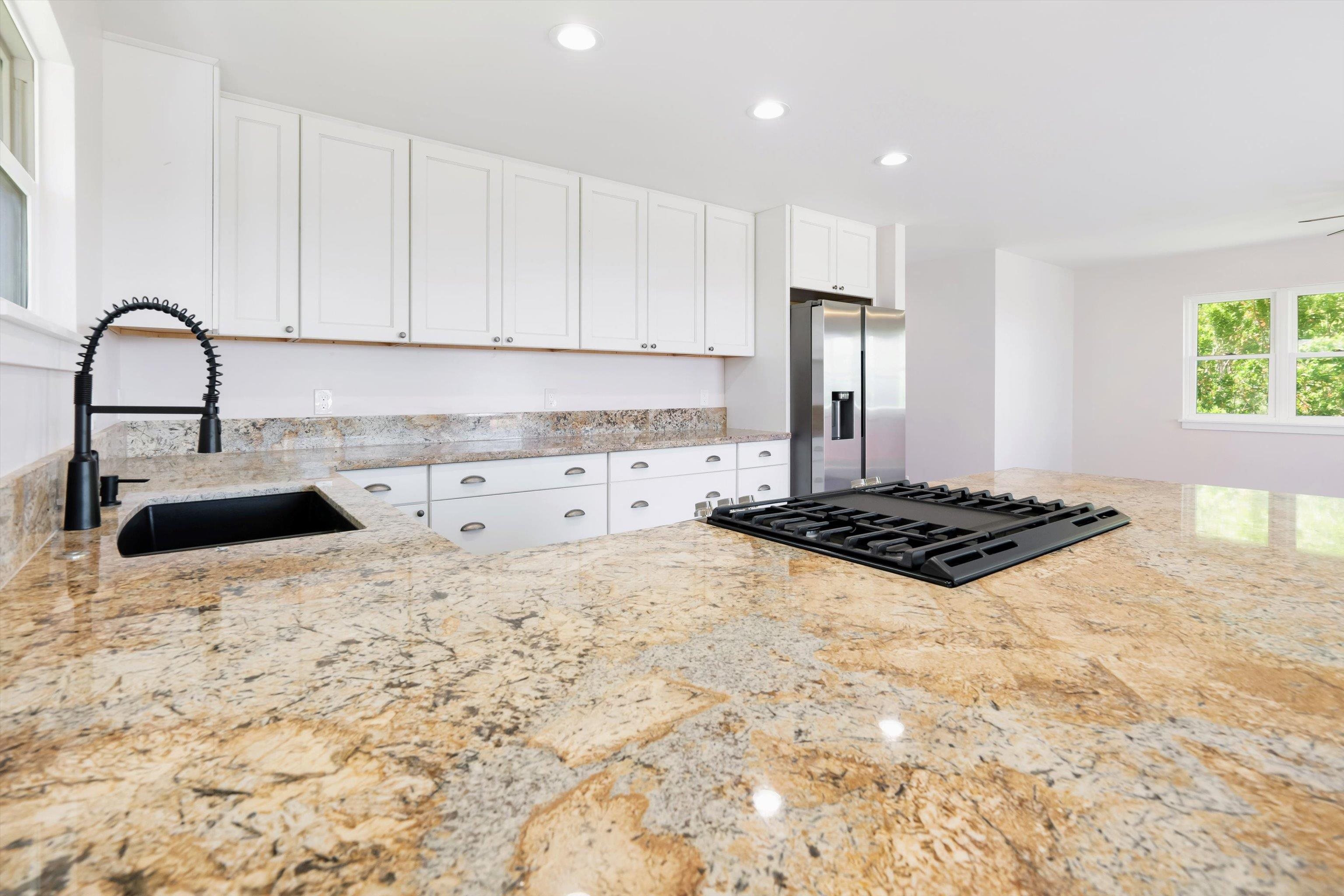 605  Kaupakalua Rd , Haiku home - photo 8 of 44