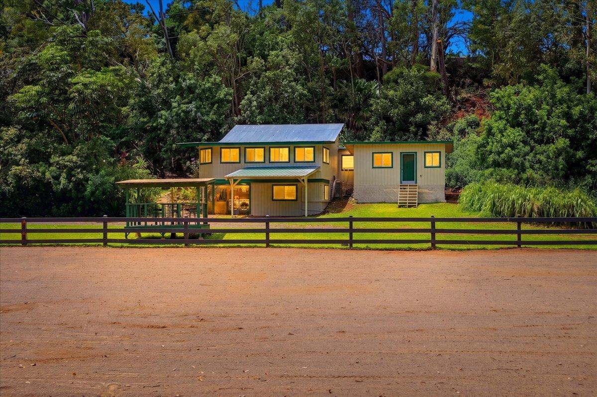 61  Kee Rd Makawao, Makawao/Olinda/Haliimaile home - photo 2 of 50