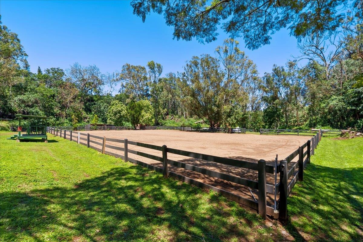 61  Kee Rd Makawao, Makawao/Olinda/Haliimaile home - photo 3 of 50