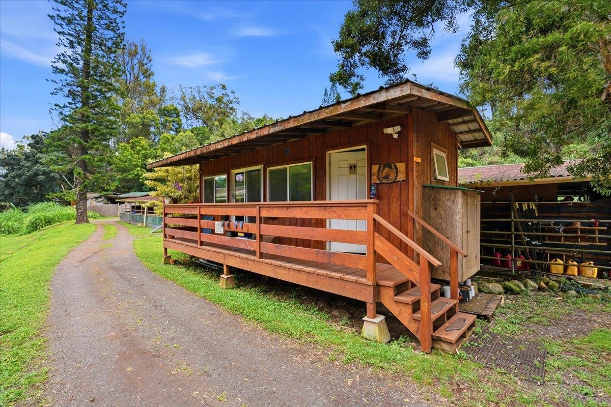 61  Kee Rd Makawao, Makawao/Olinda/Haliimaile home - photo 7 of 50