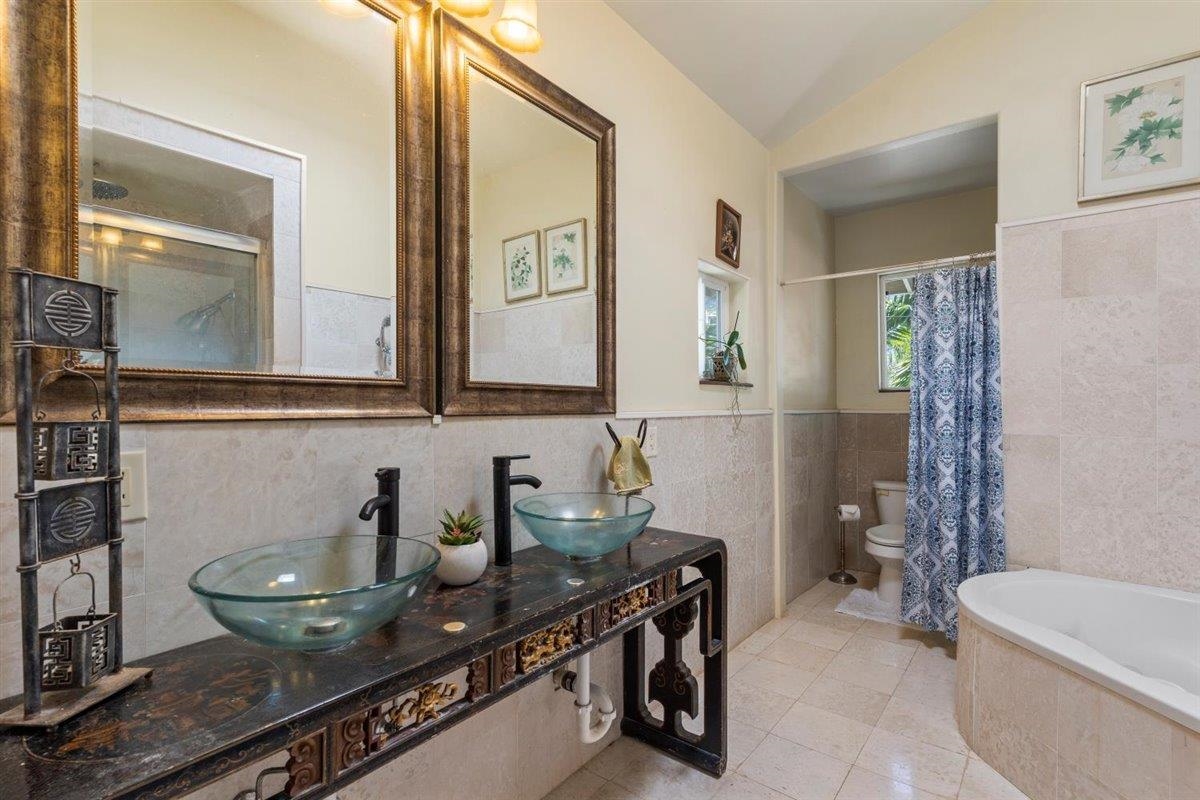 61  Waiko Rd , Wailuku home - photo 15 of 30
