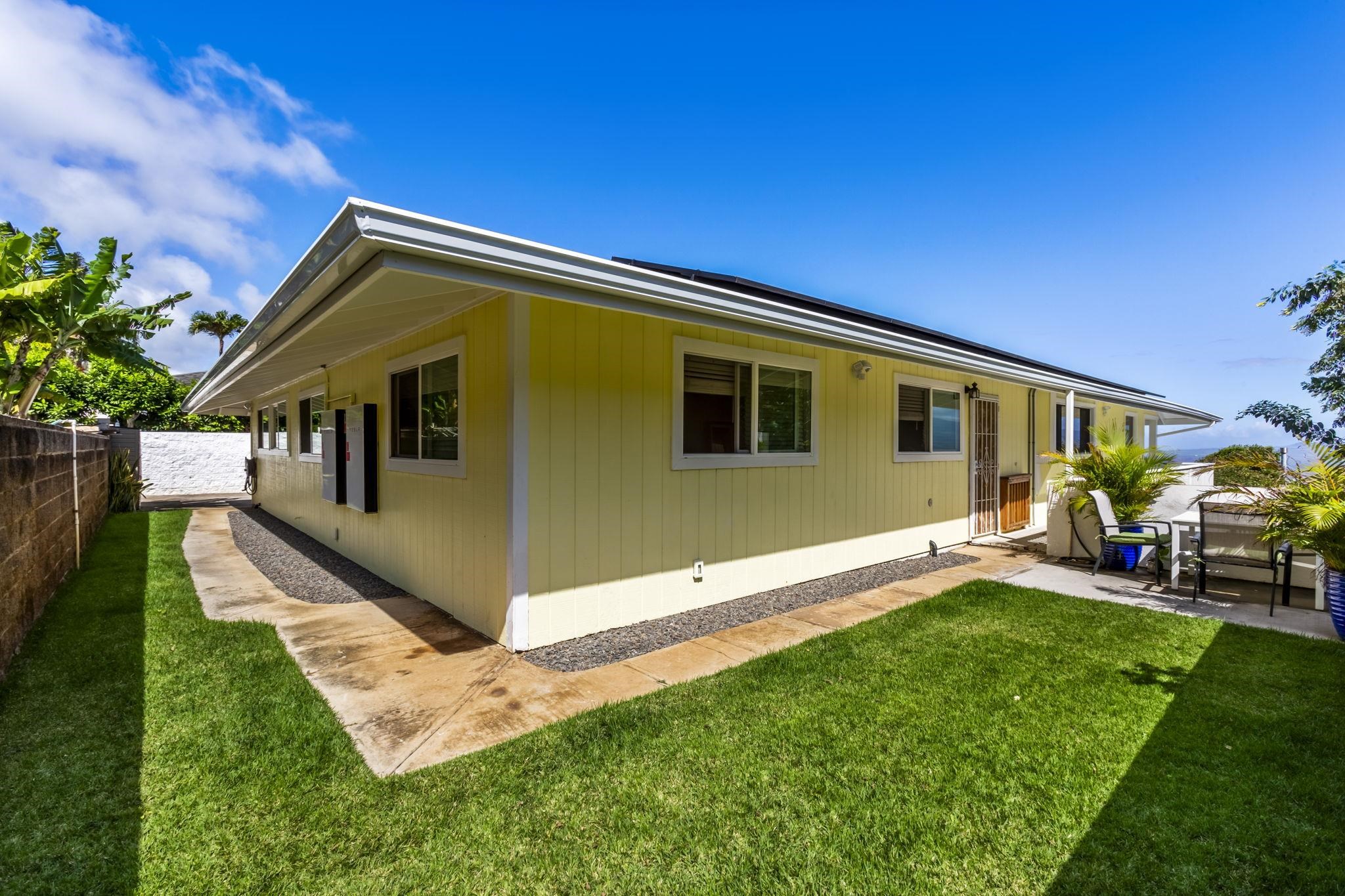 610  Alu Rd , Wailuku home - photo 19 of 23