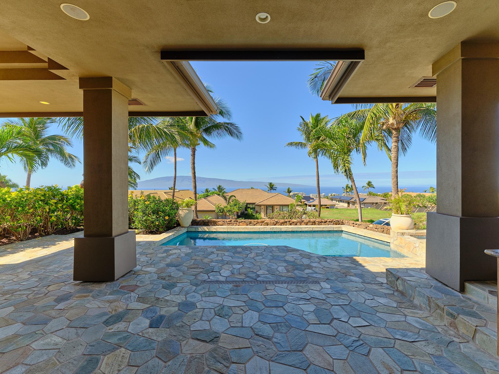 614  Anapuni Loop Lanikeha, Kaanapali home - photo 2 of 41