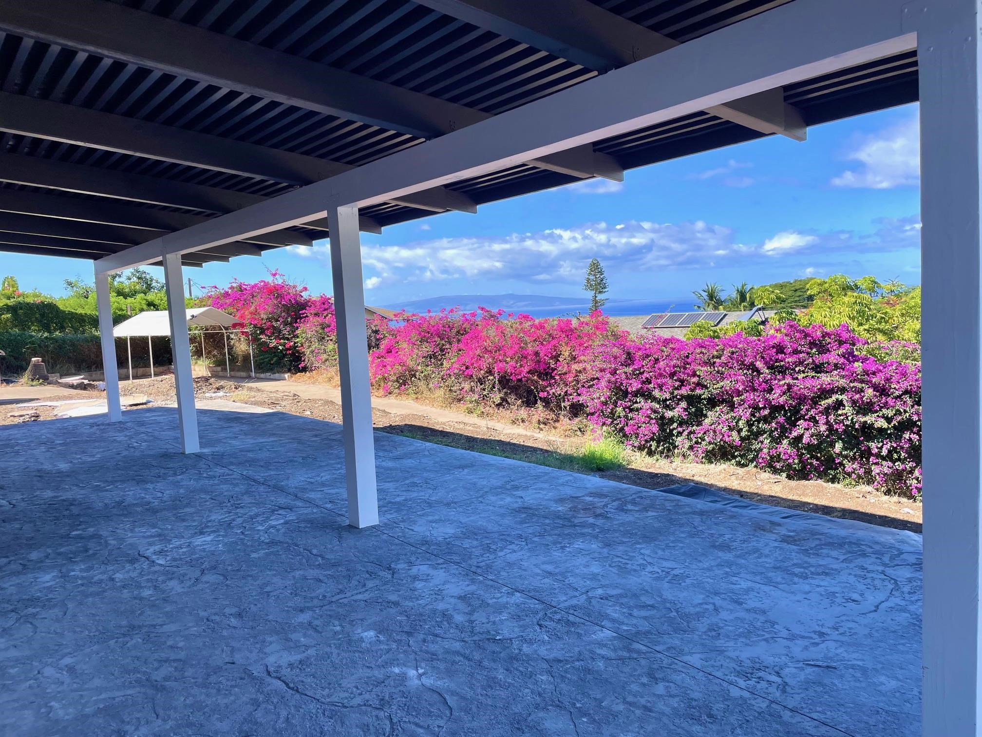 614  Kupulau Pl , Maui Meadows home - photo 14 of 48