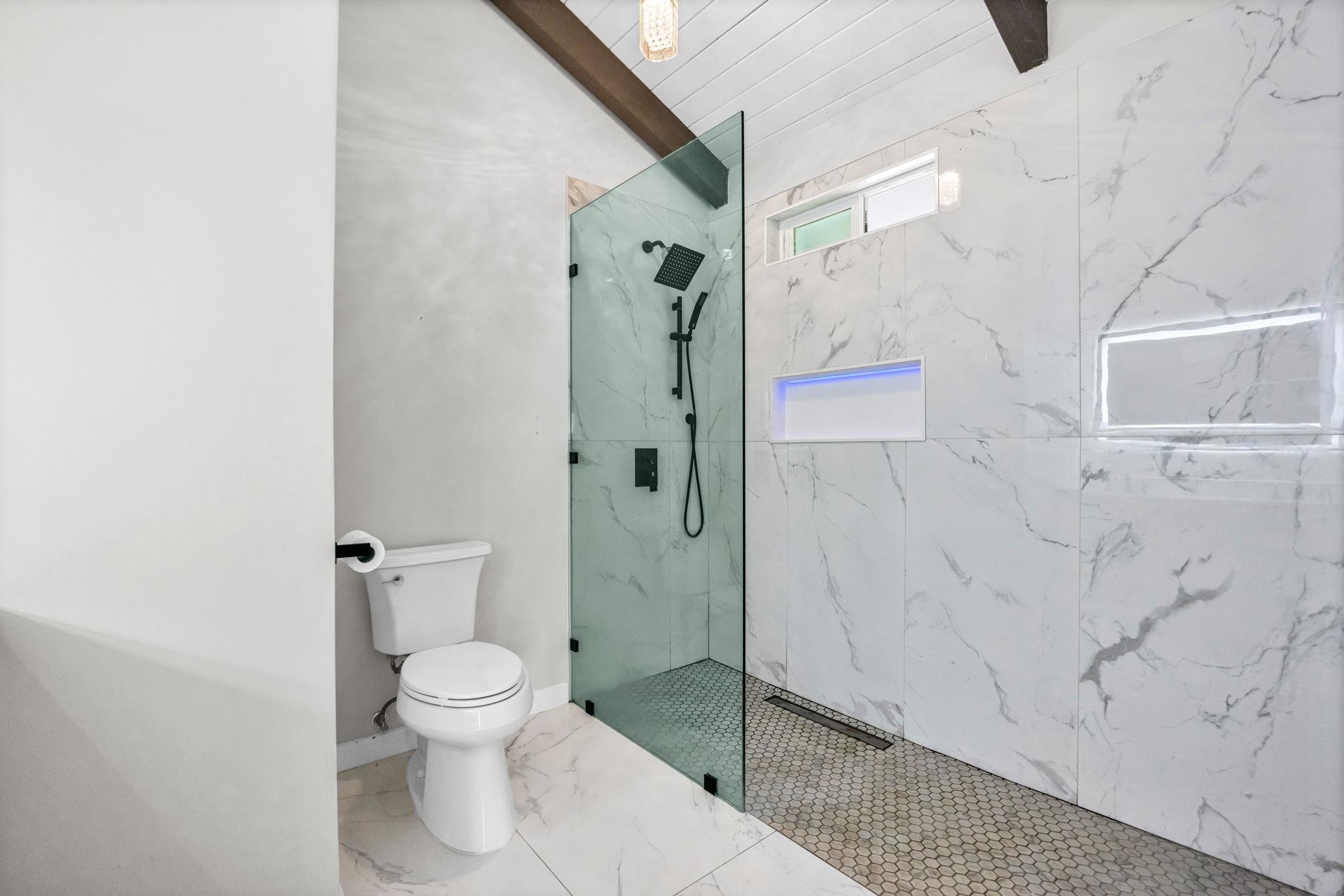 614  Kupulau Pl , Maui Meadows home - photo 23 of 48