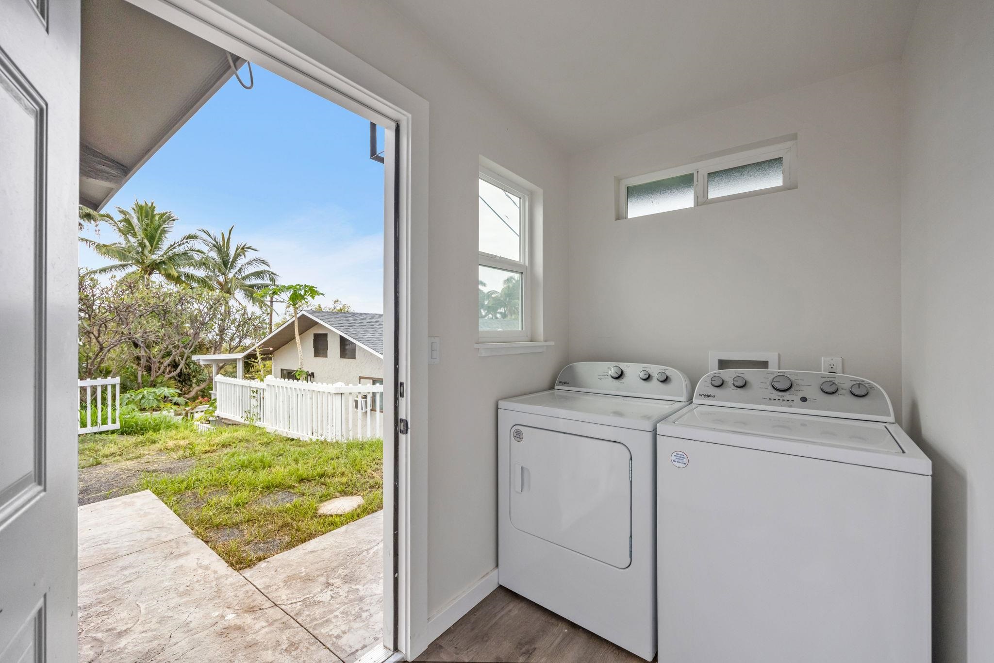 614  Kupulau Pl , Maui Meadows home - photo 27 of 48