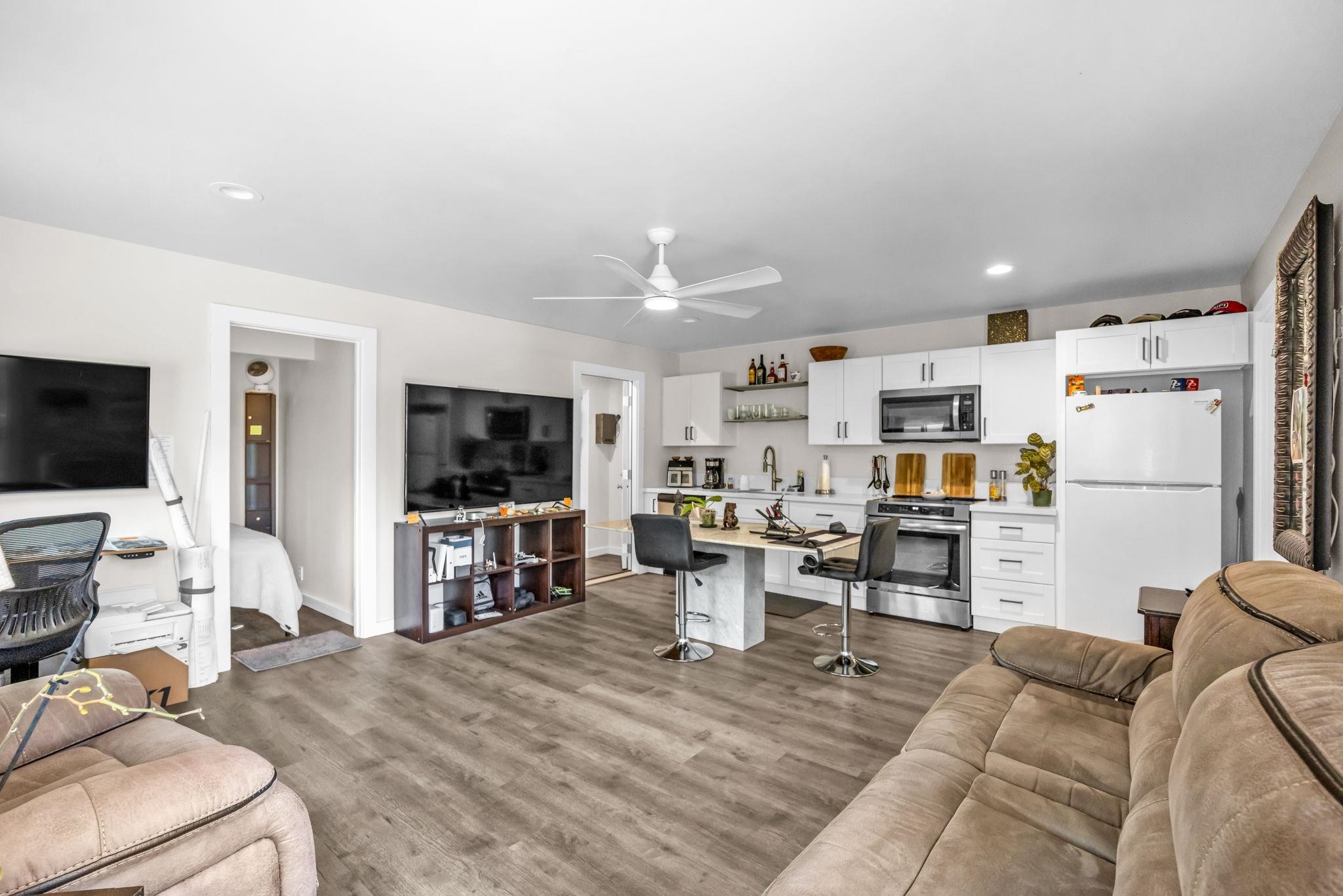 614  Kupulau Pl , Maui Meadows home - photo 32 of 48
